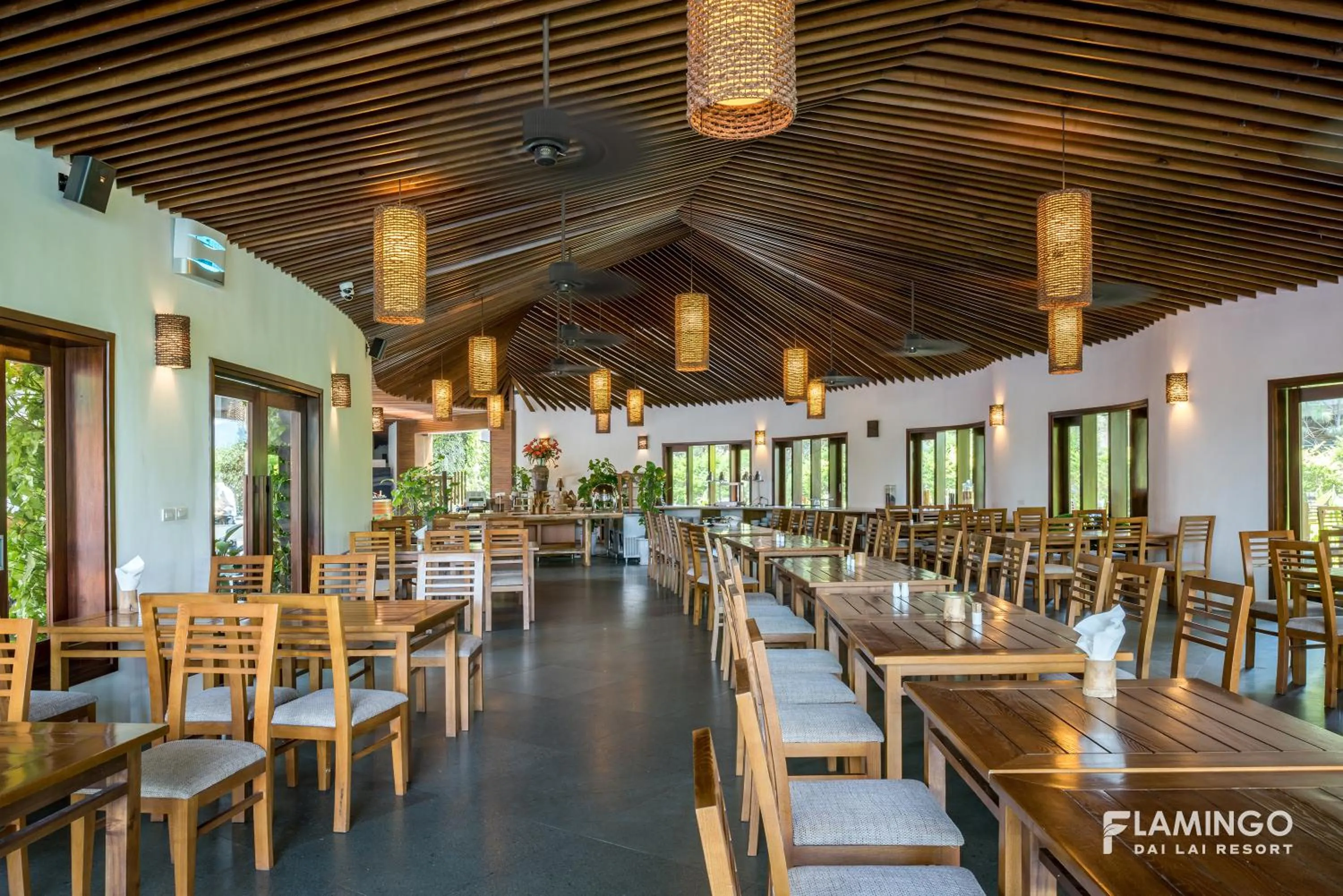 Restaurant/places to eat in Flamingo Resort Dai Lai