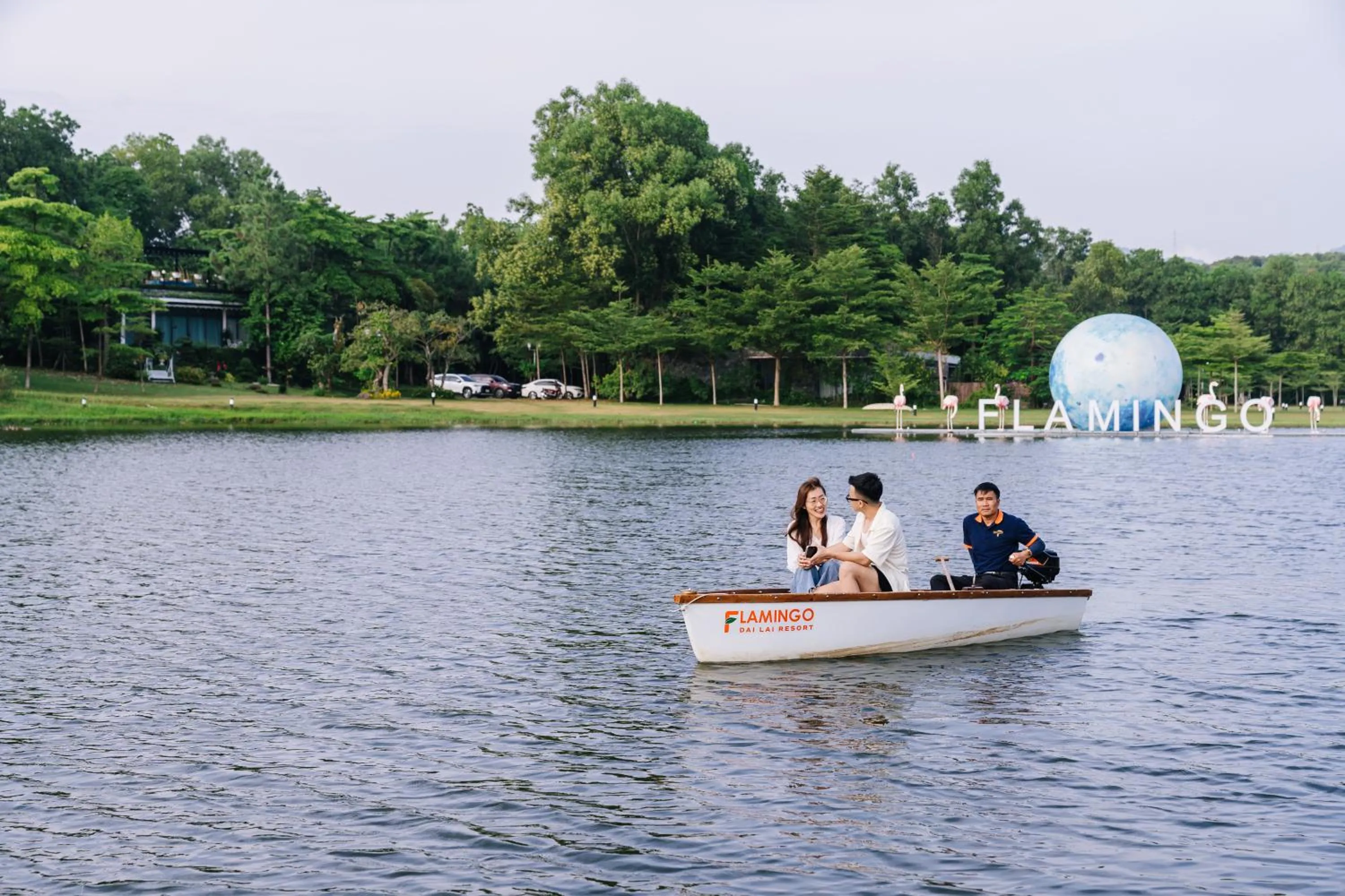 Entertainment in Flamingo Resort Dai Lai