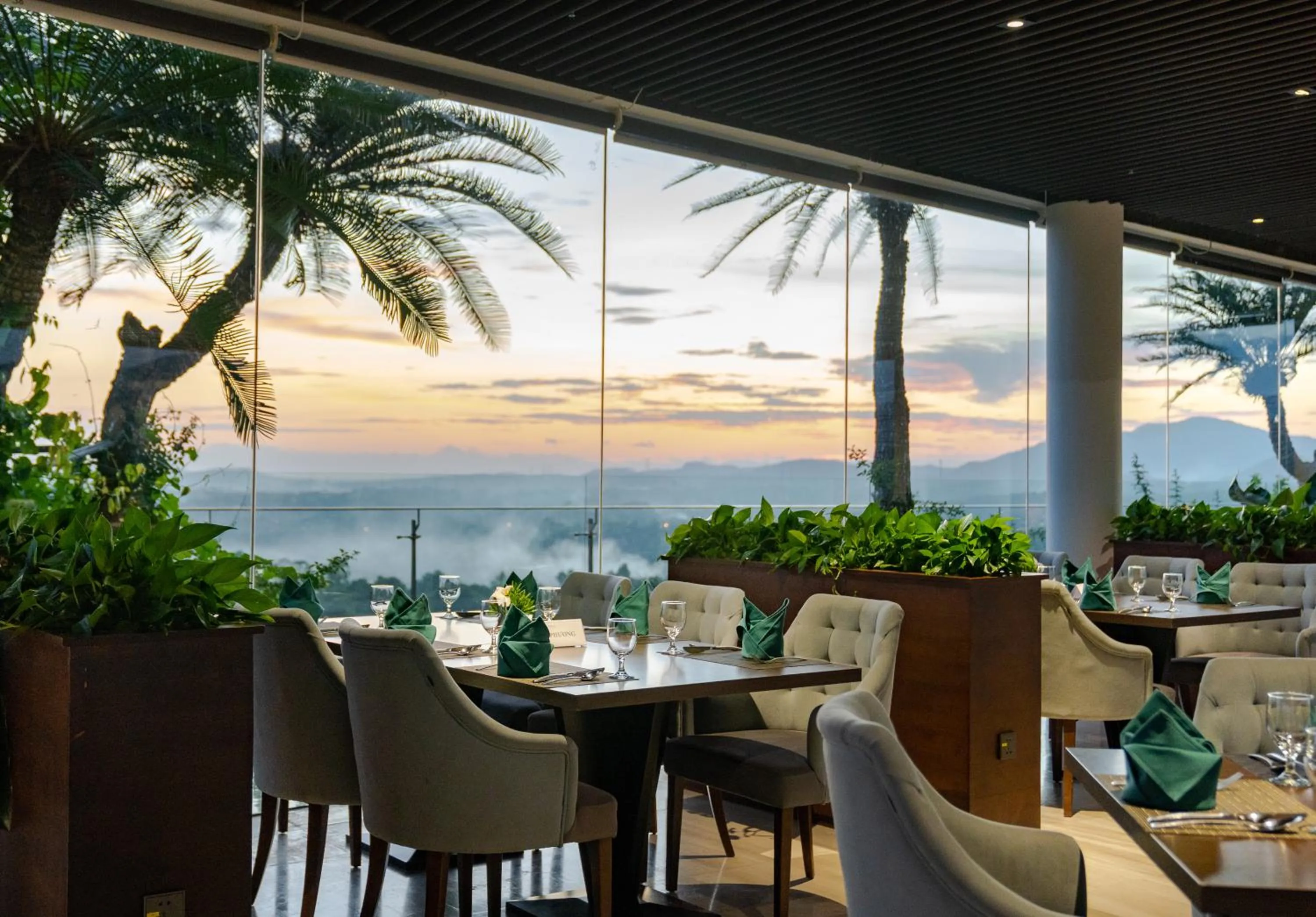 Restaurant/places to eat in Flamingo Resort Dai Lai