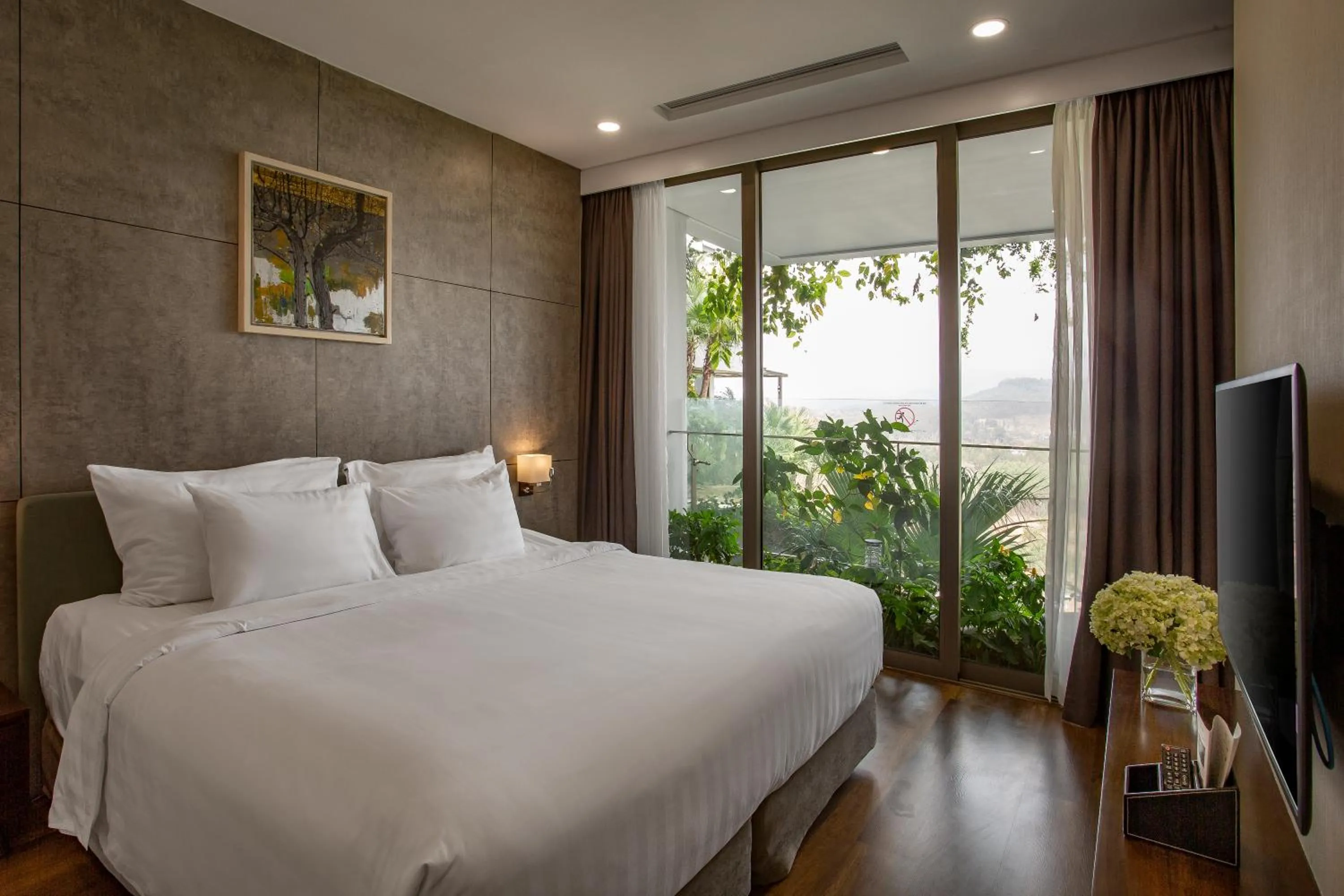 Bed in Flamingo Resort Dai Lai