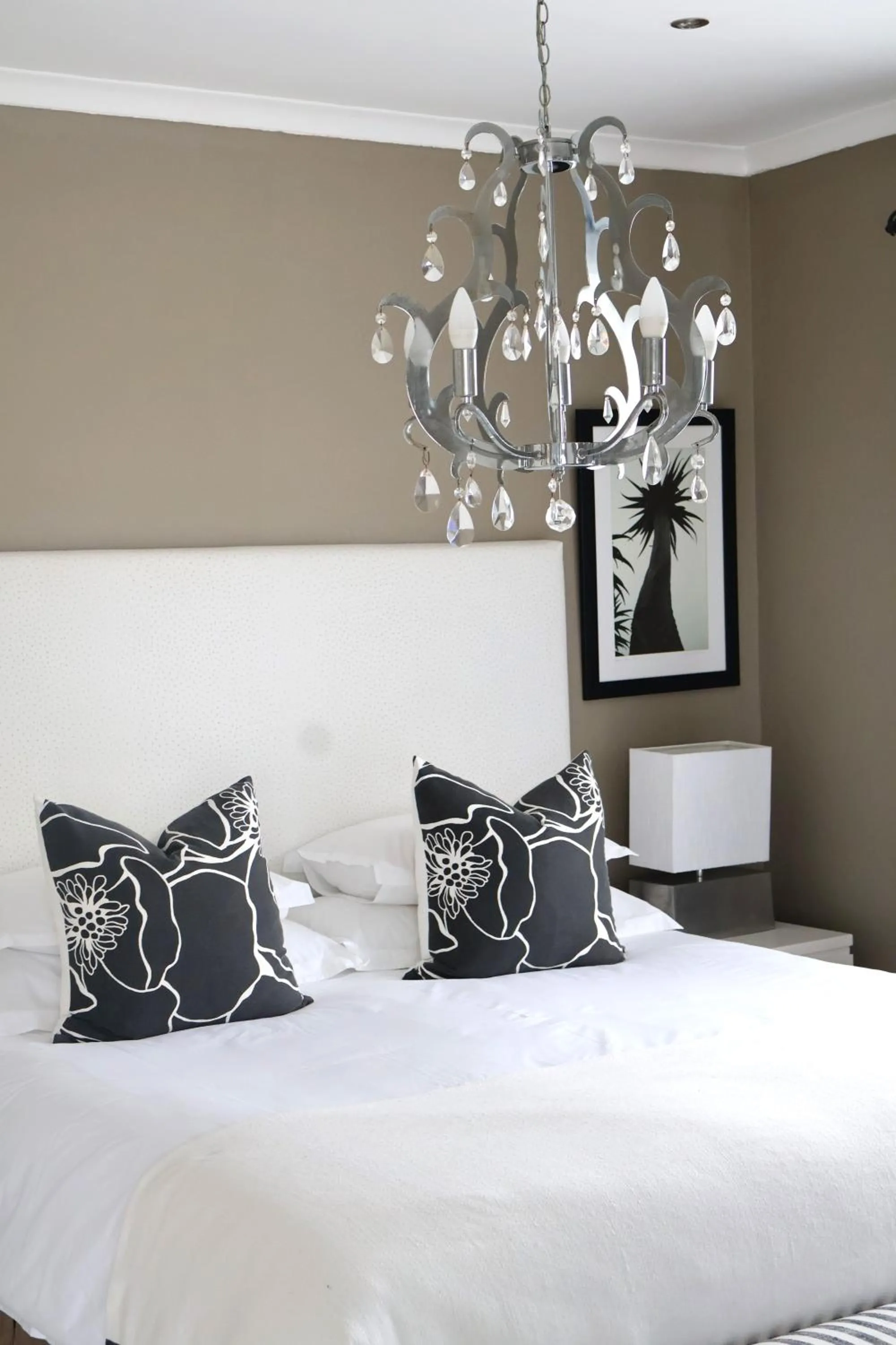 Bed in Admiralty Beach House