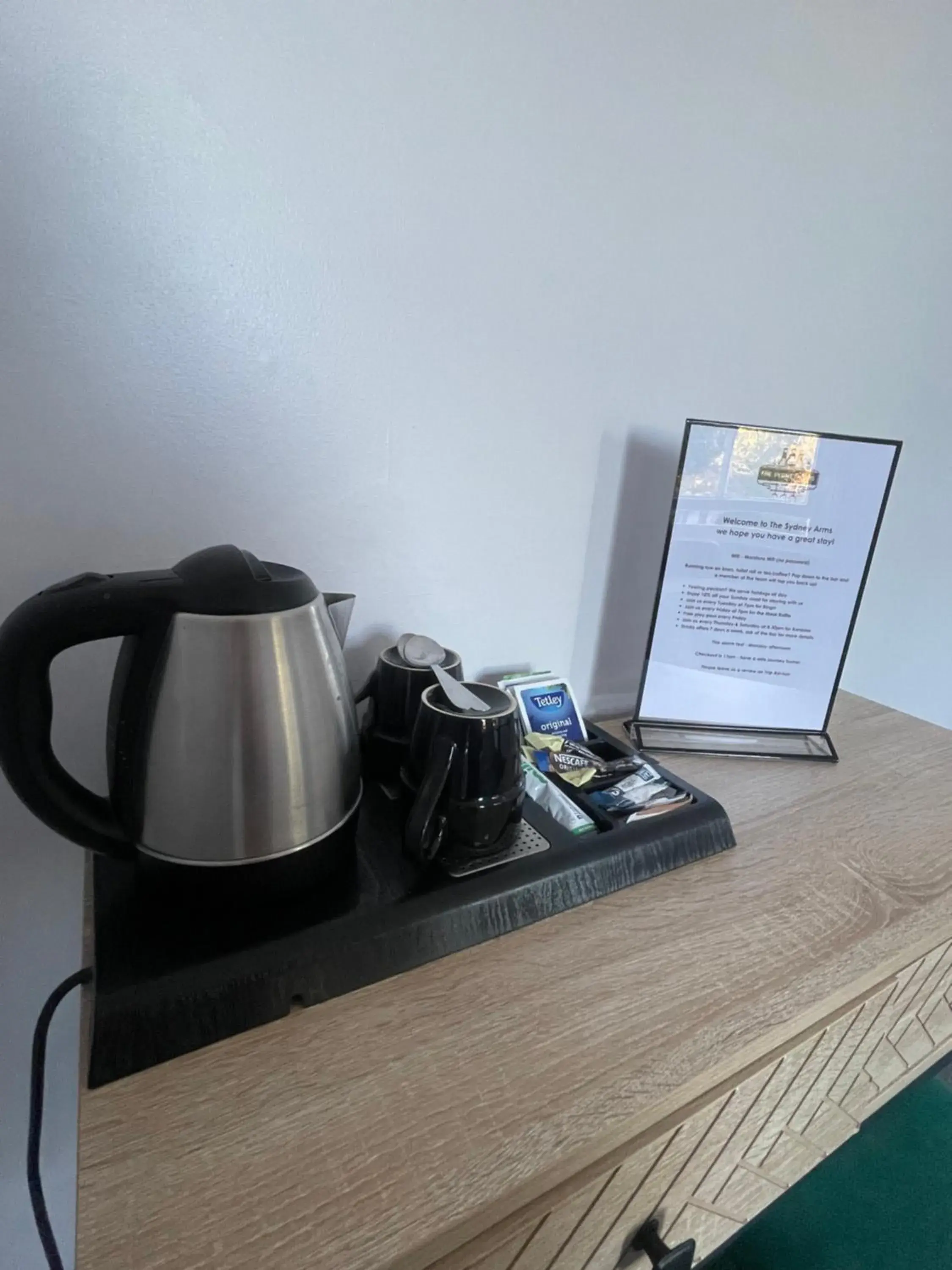 Double Room in The Sydney Arms Double Room in The Sydney Arms