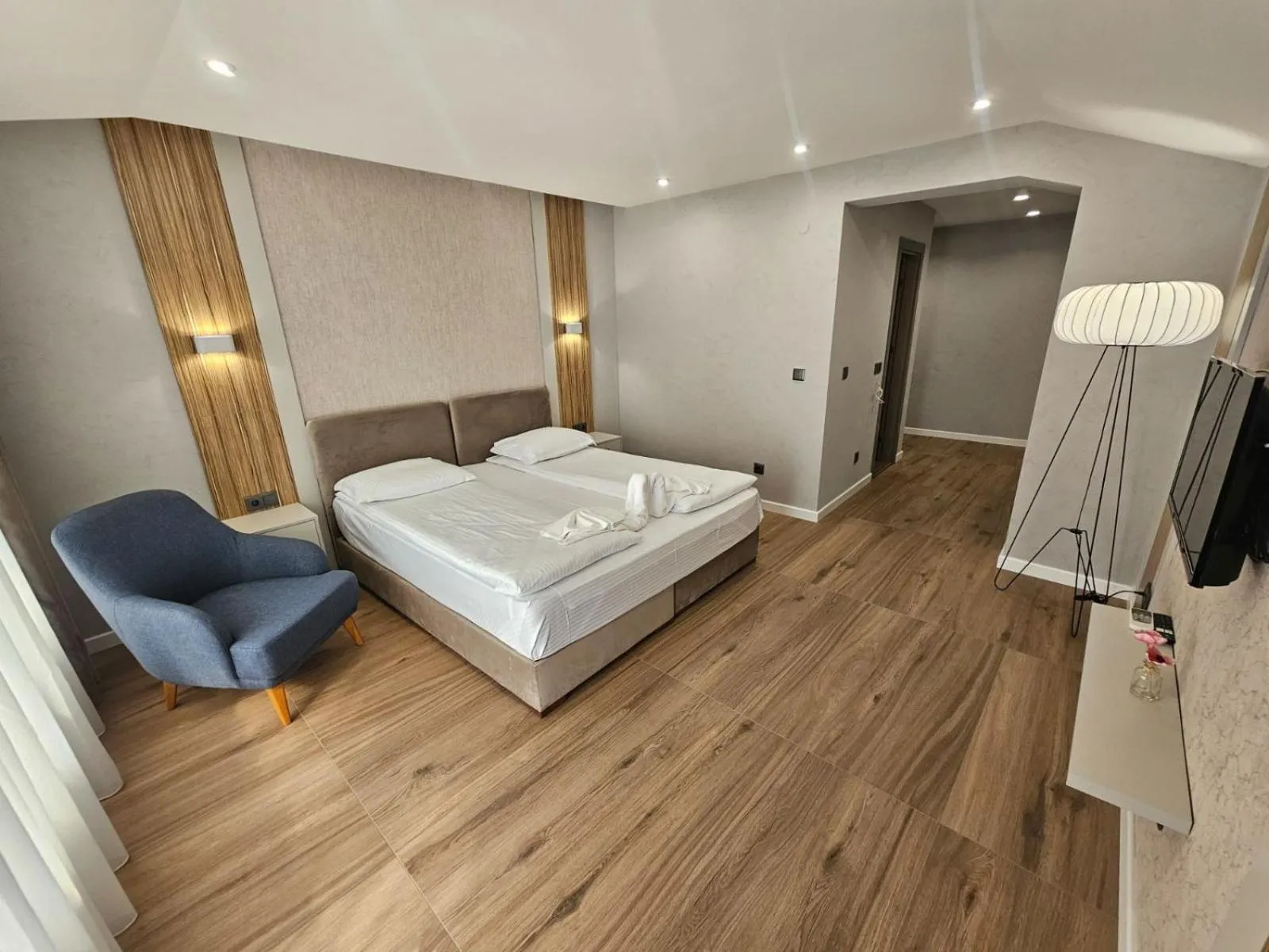 Bed in Family Hotel Delta