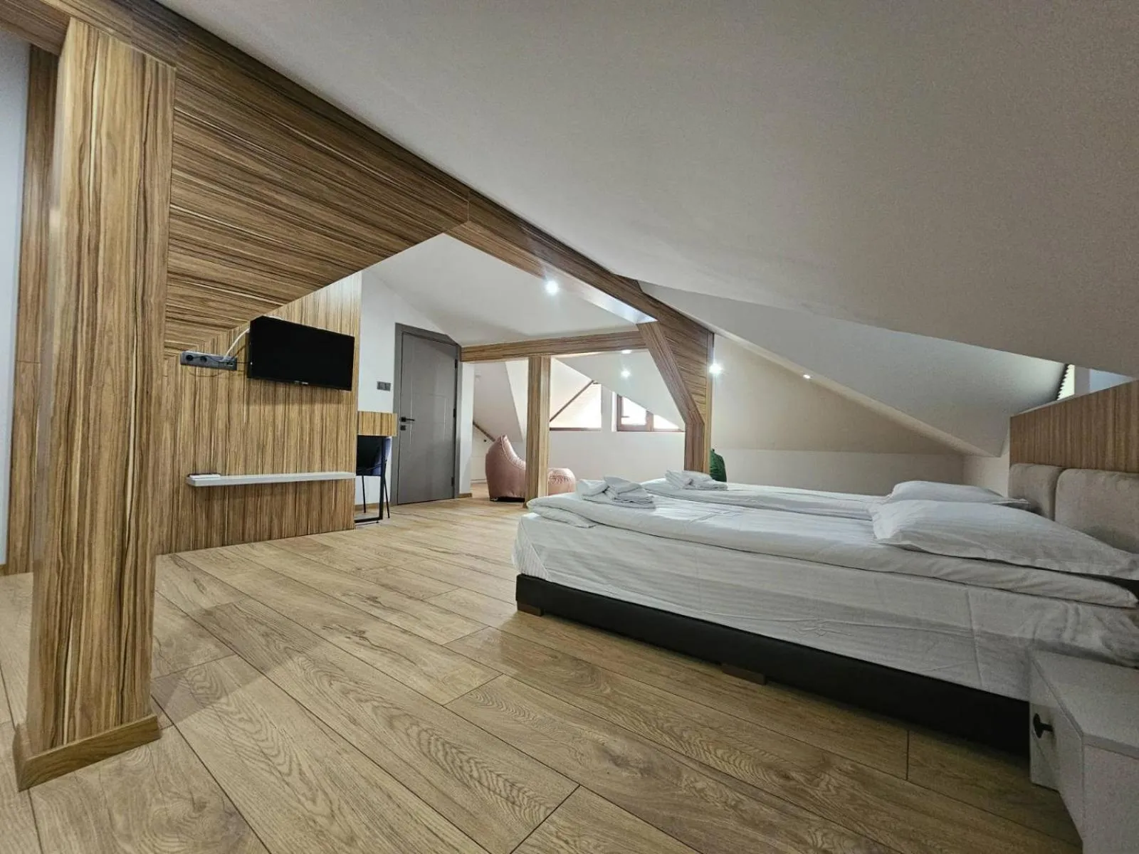 Bed in Family Hotel Delta