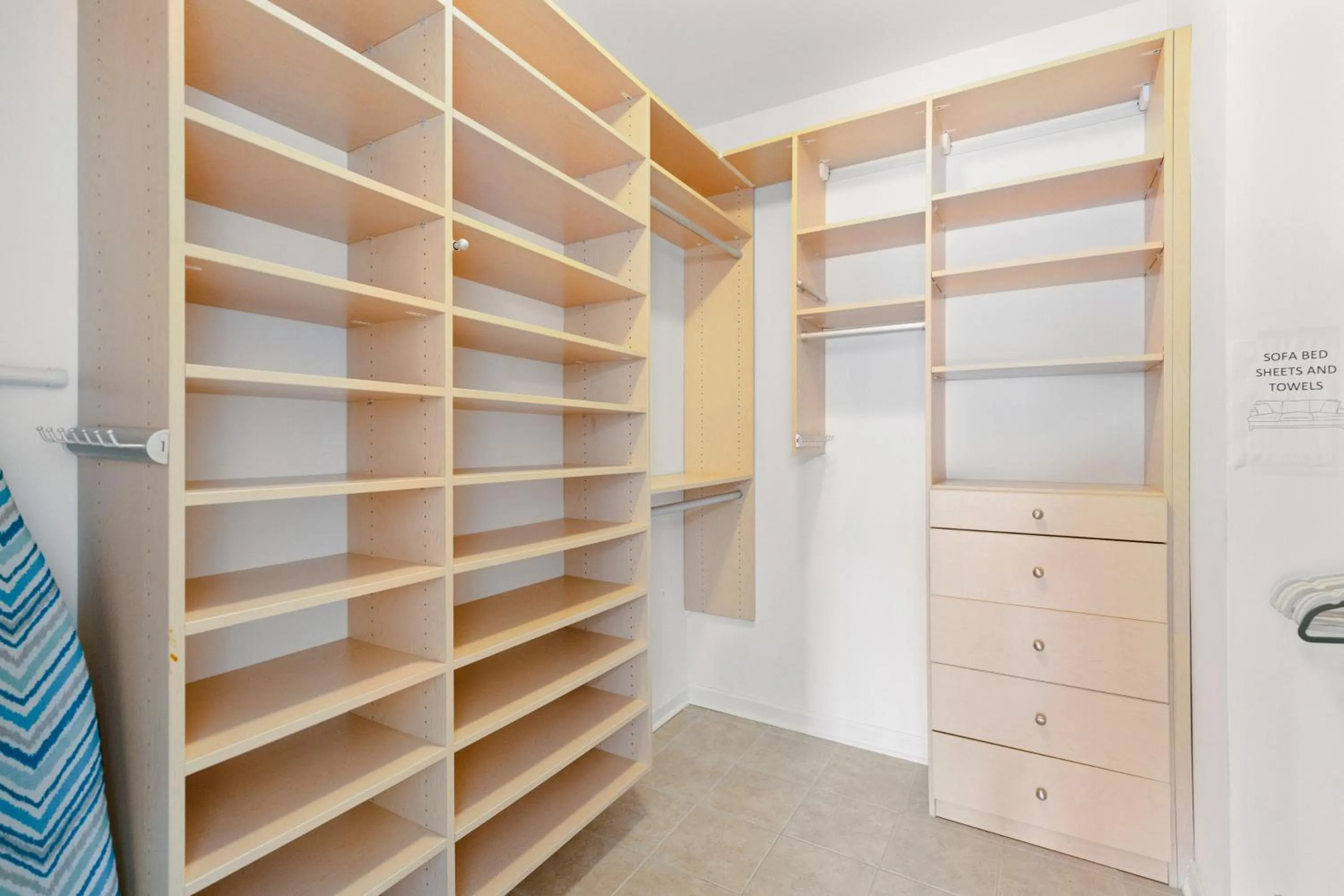 91 Waters Edge Folly Charm