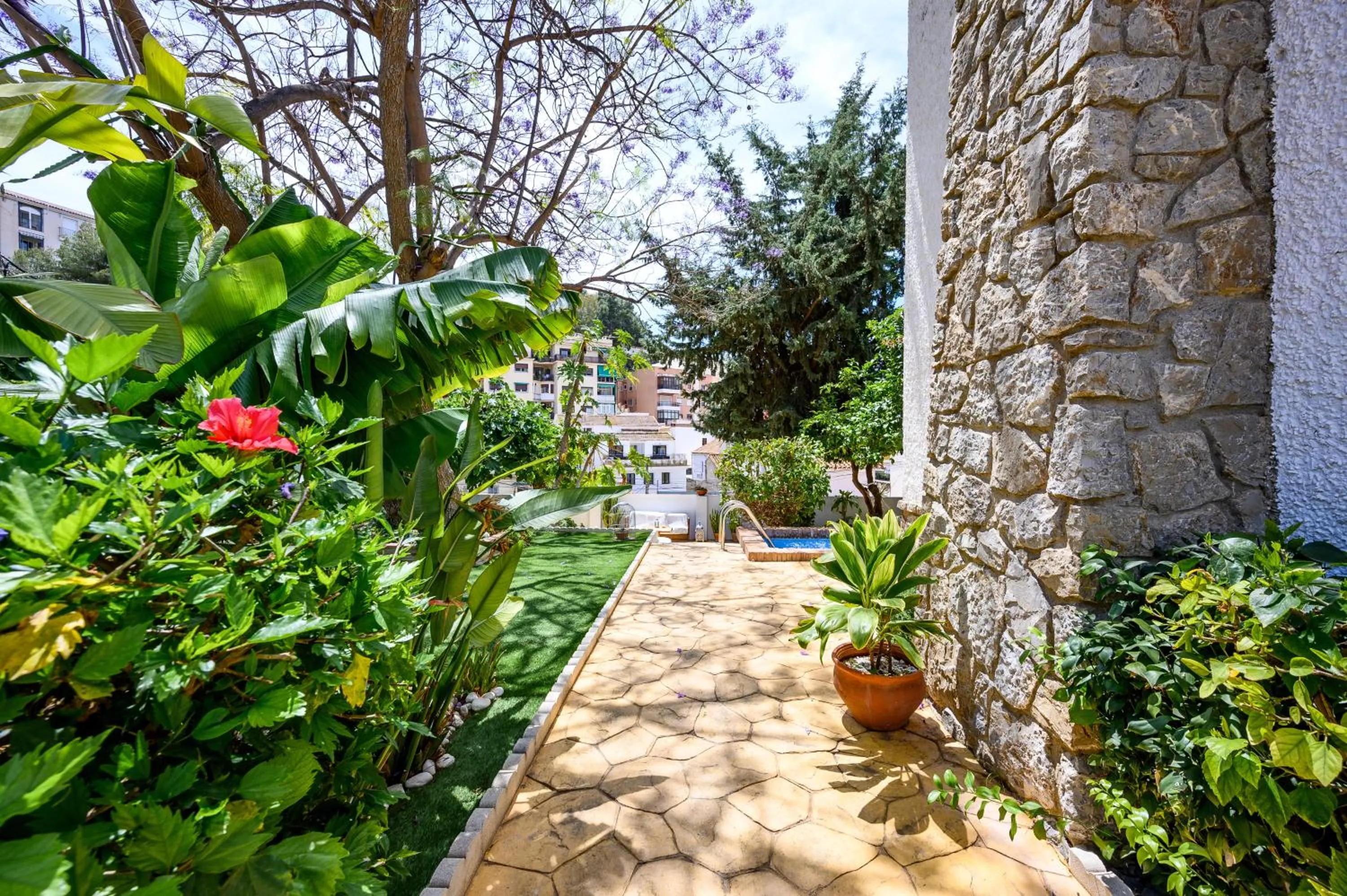 Blue Castle GuestHouse