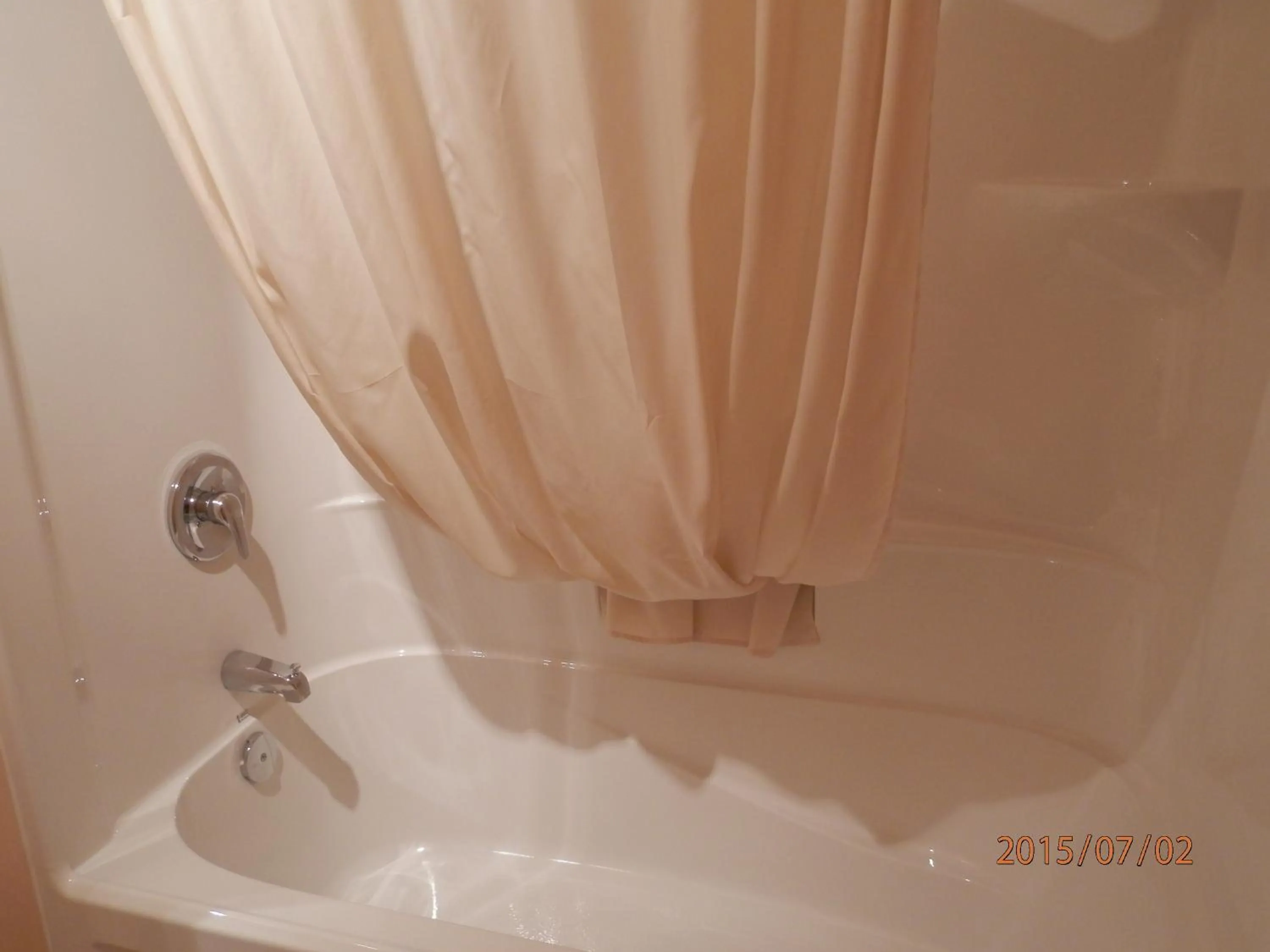 Shower in Motel la Maison de Travers