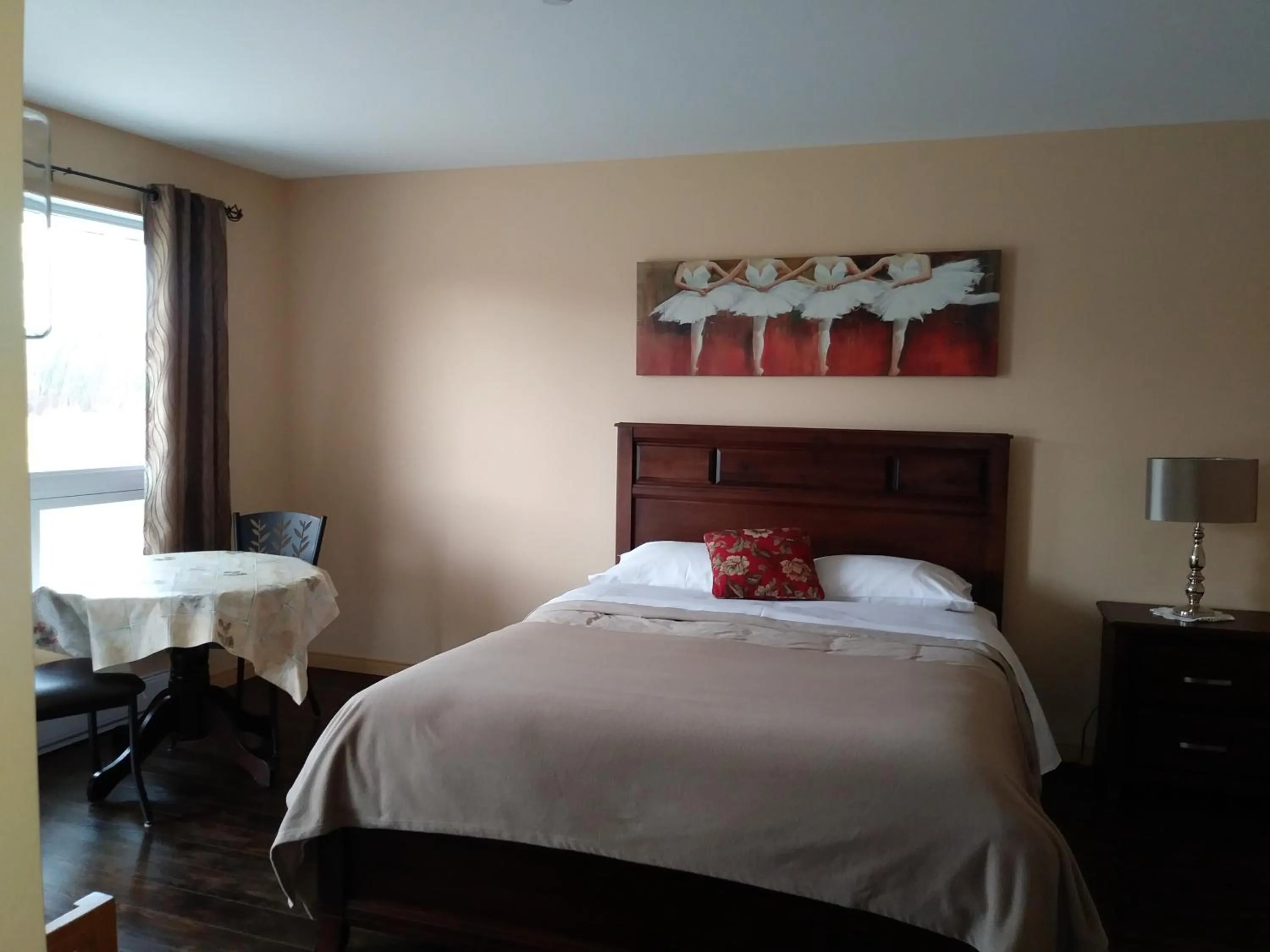 Bed in Motel la Maison de Travers