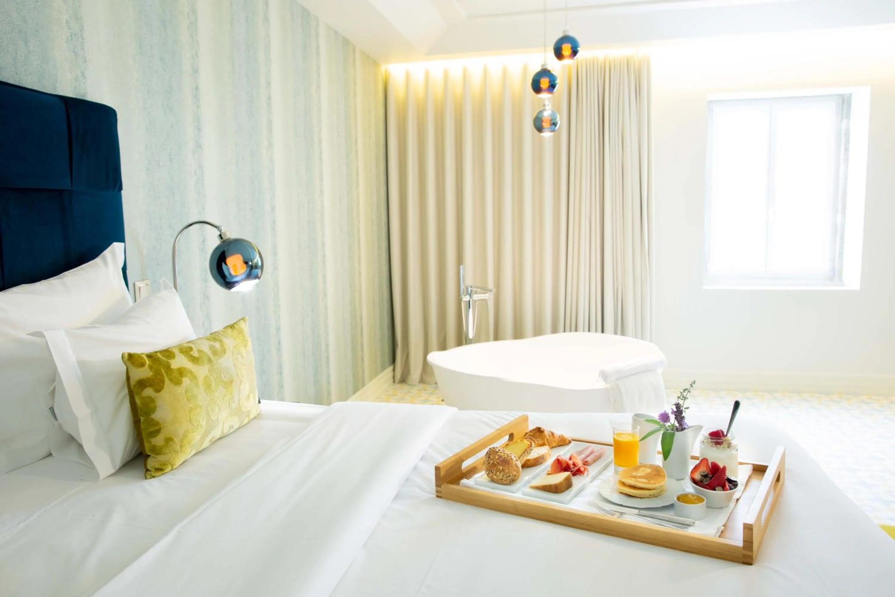 Food and drinks, Bed in Convento do Seixo Boutique Hotel & Spa