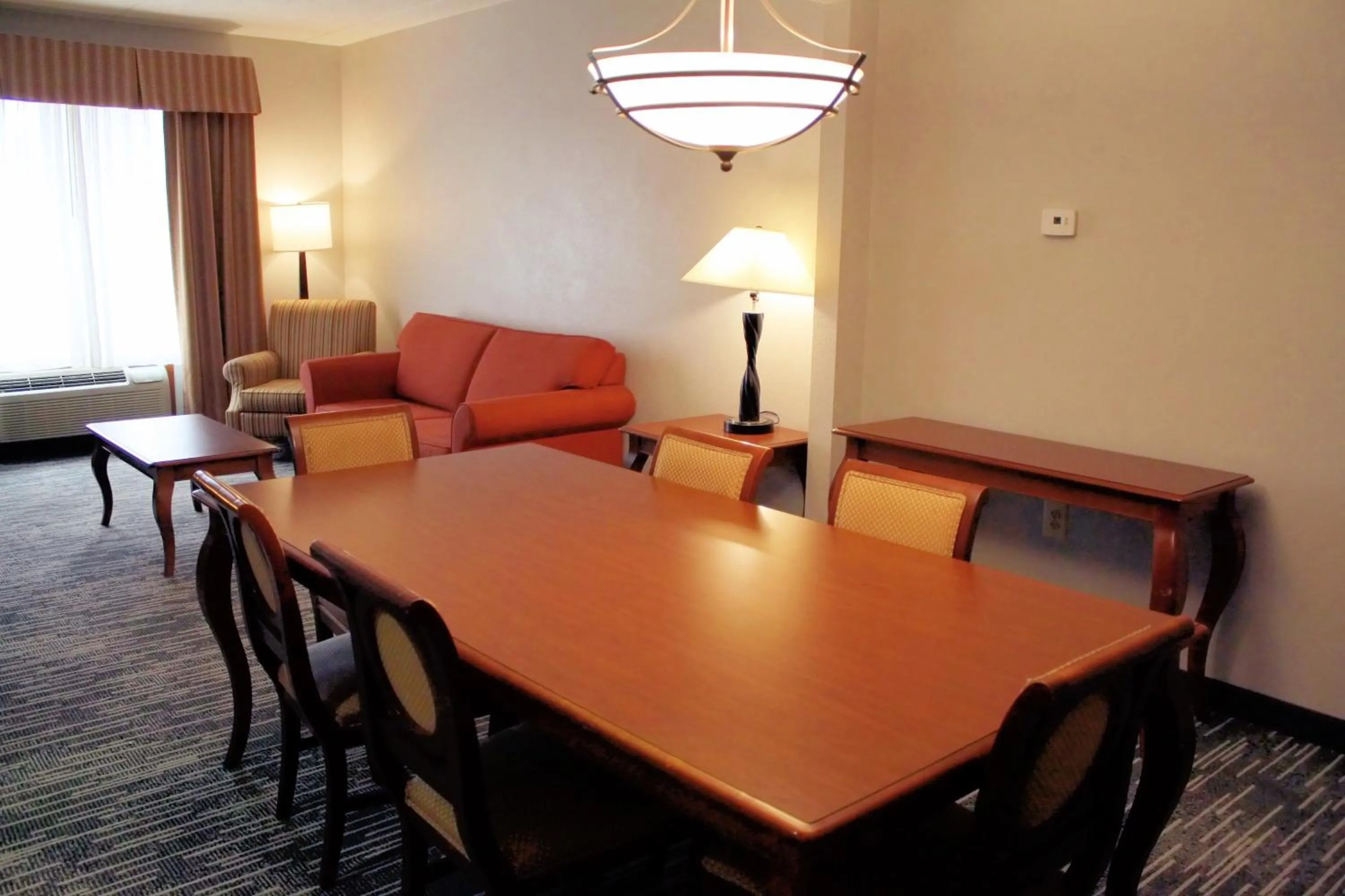 Living room in Country Inn & Suites by Radisson, BWI Airport Baltimore , MD