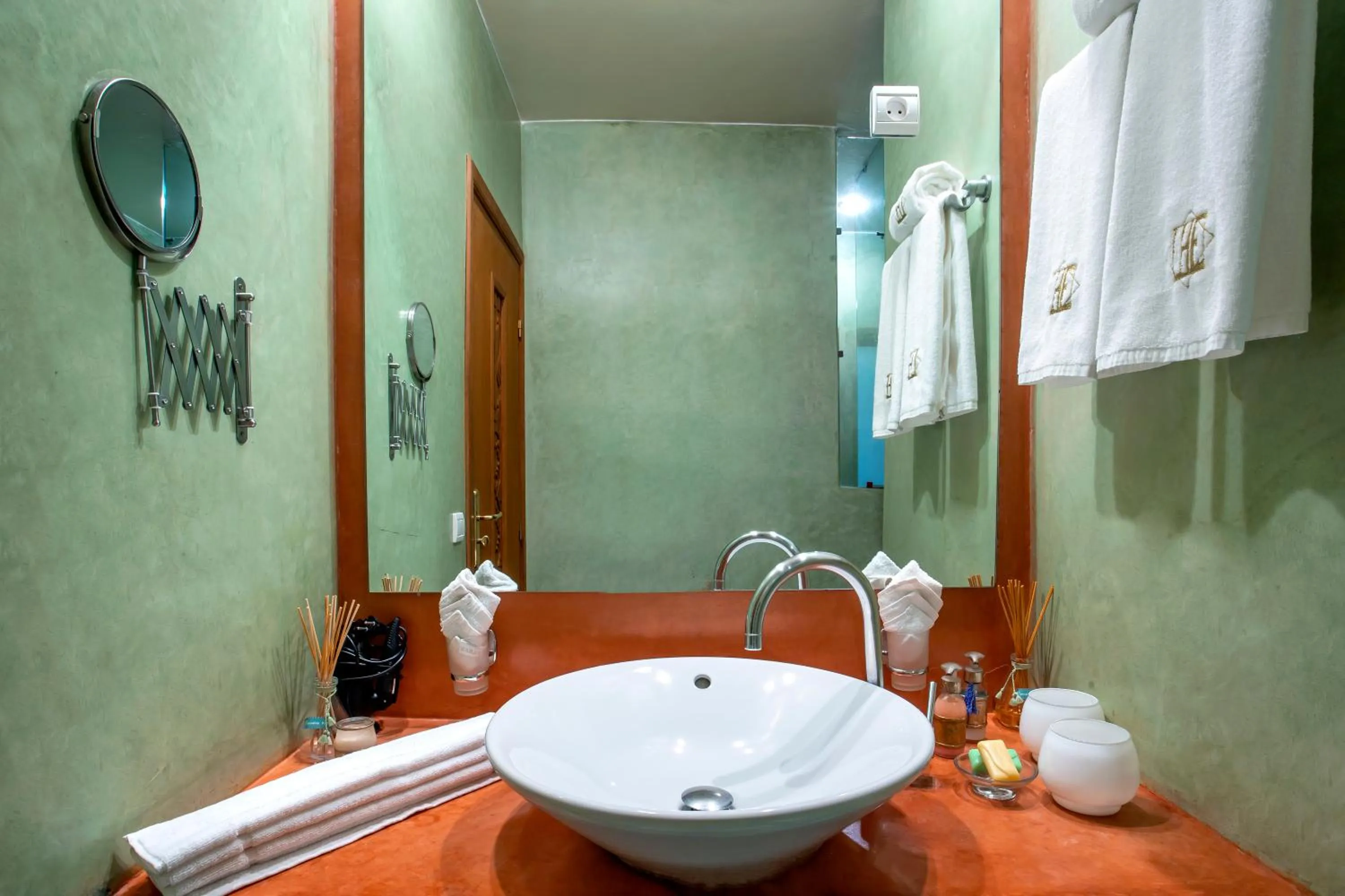 Bathroom in Riad l'Heure d'Eté