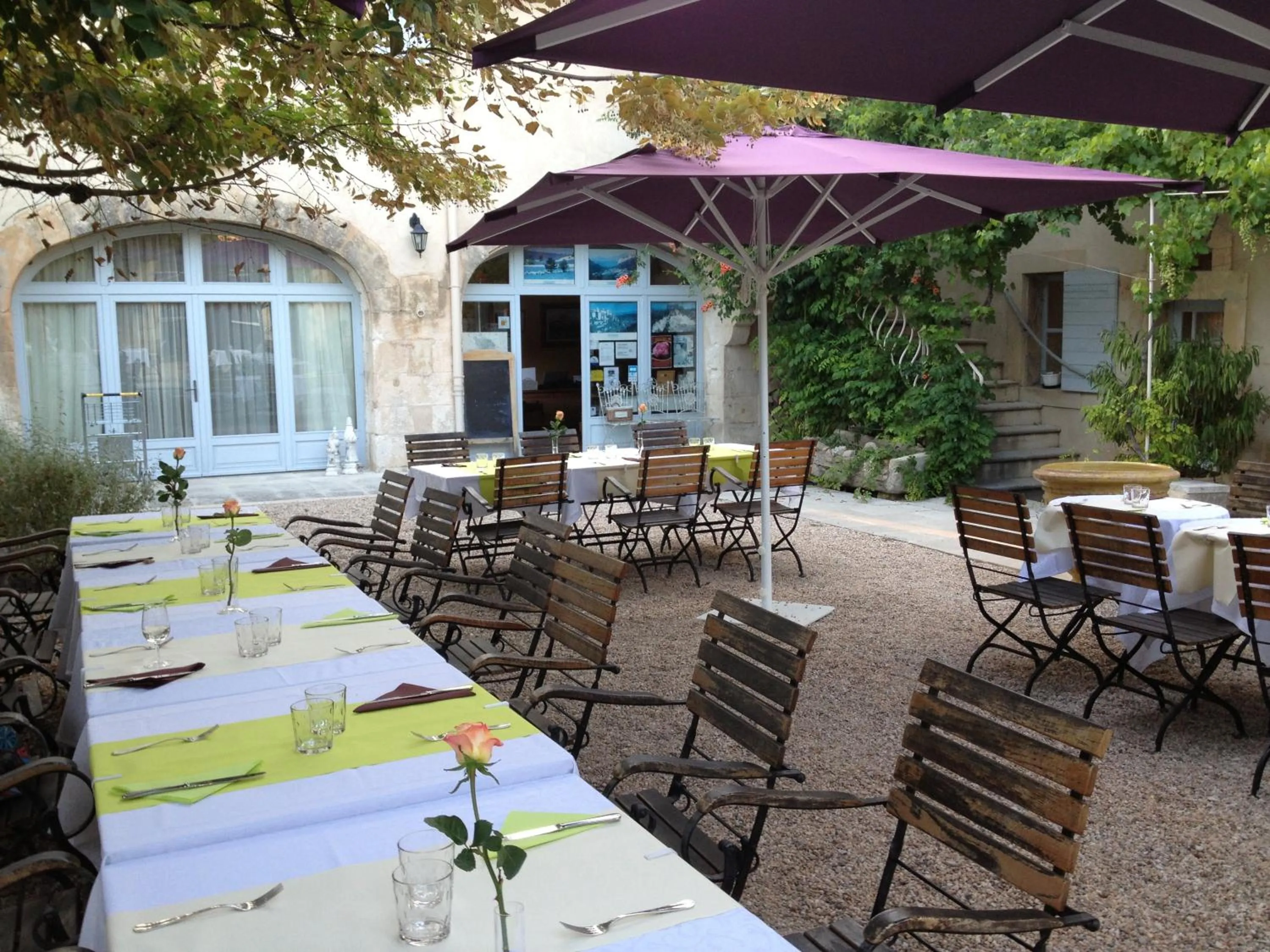 Restaurant/places to eat in La Bastide Du Bois Breant