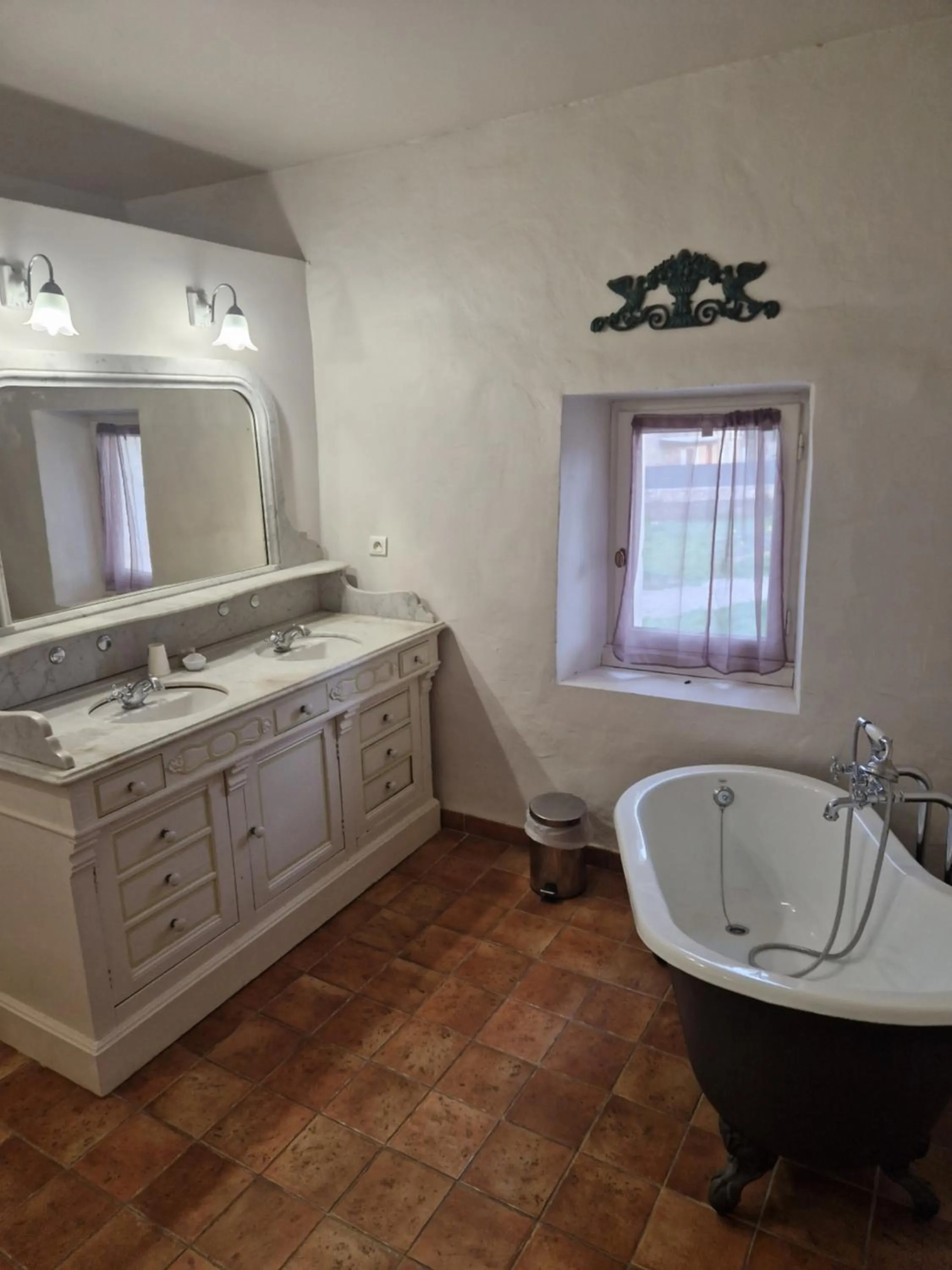 Bathroom in La Bastide Du Bois Breant
