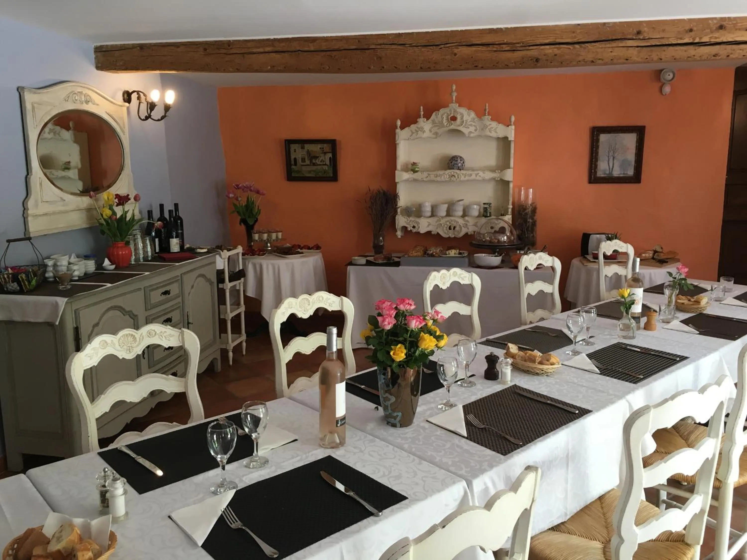 Restaurant/places to eat in La Bastide Du Bois Breant