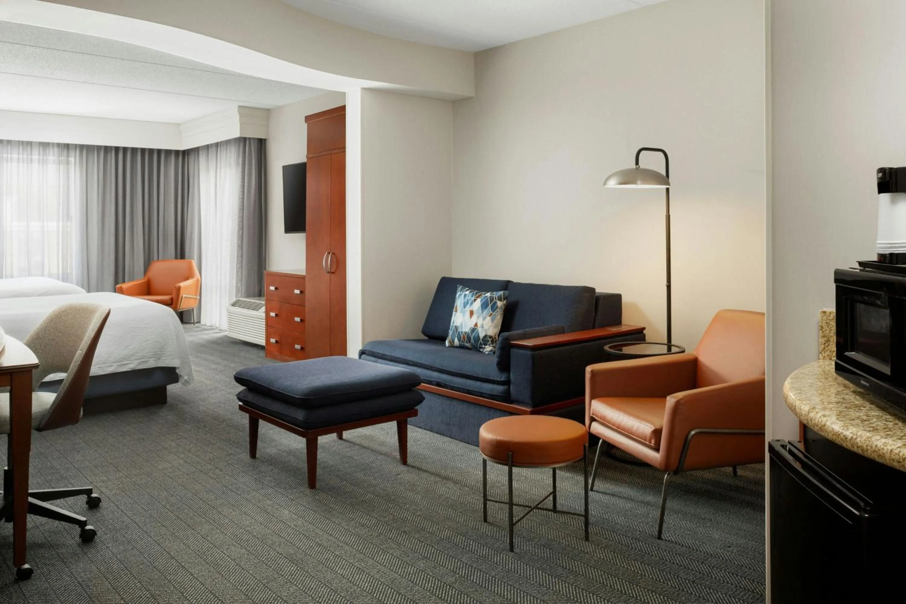 Photo of the whole room, Bed in Courtyard by Marriott Boone