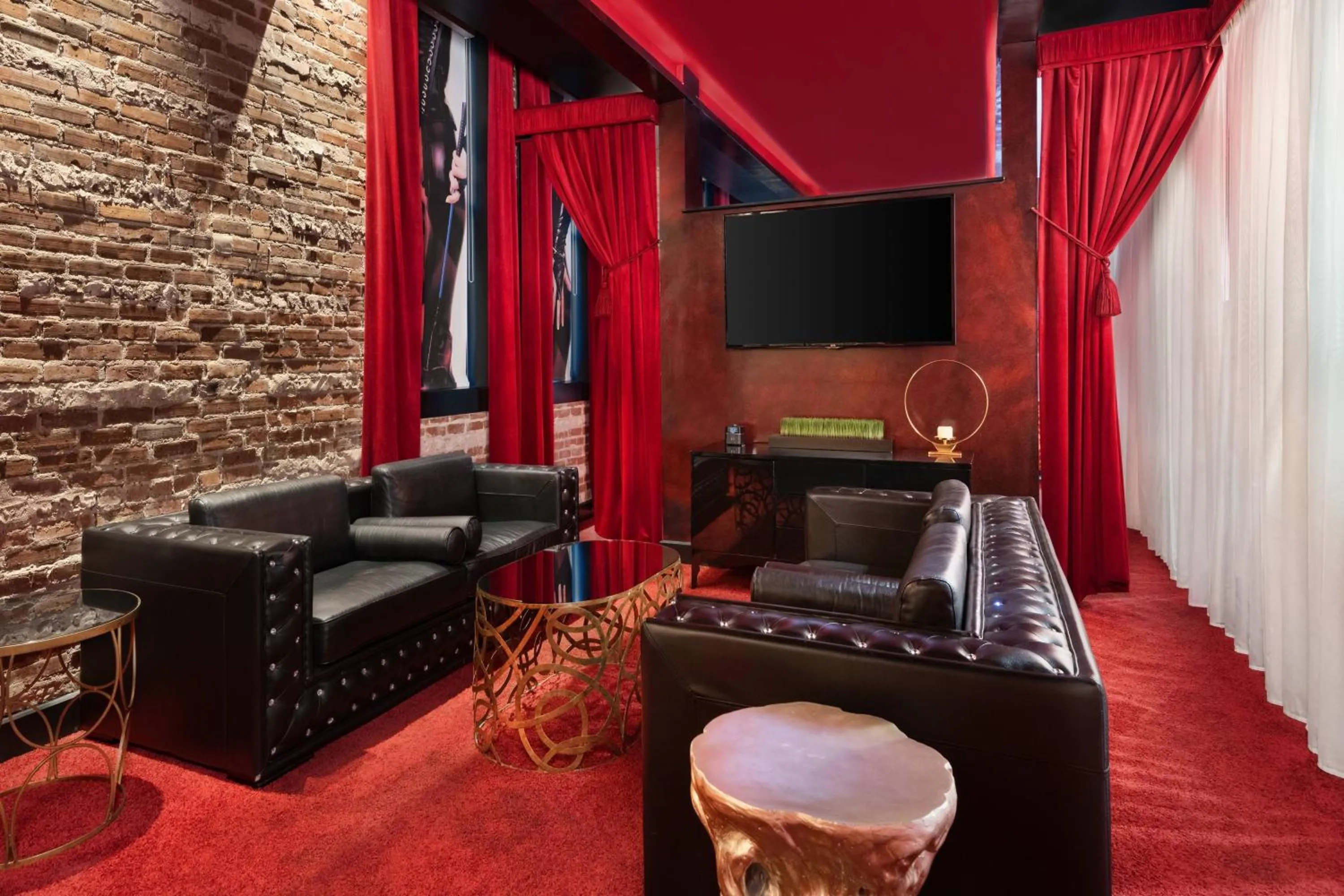 Living room in The Saint Hotel, New Orleans, French Quarter, Autograph Collection