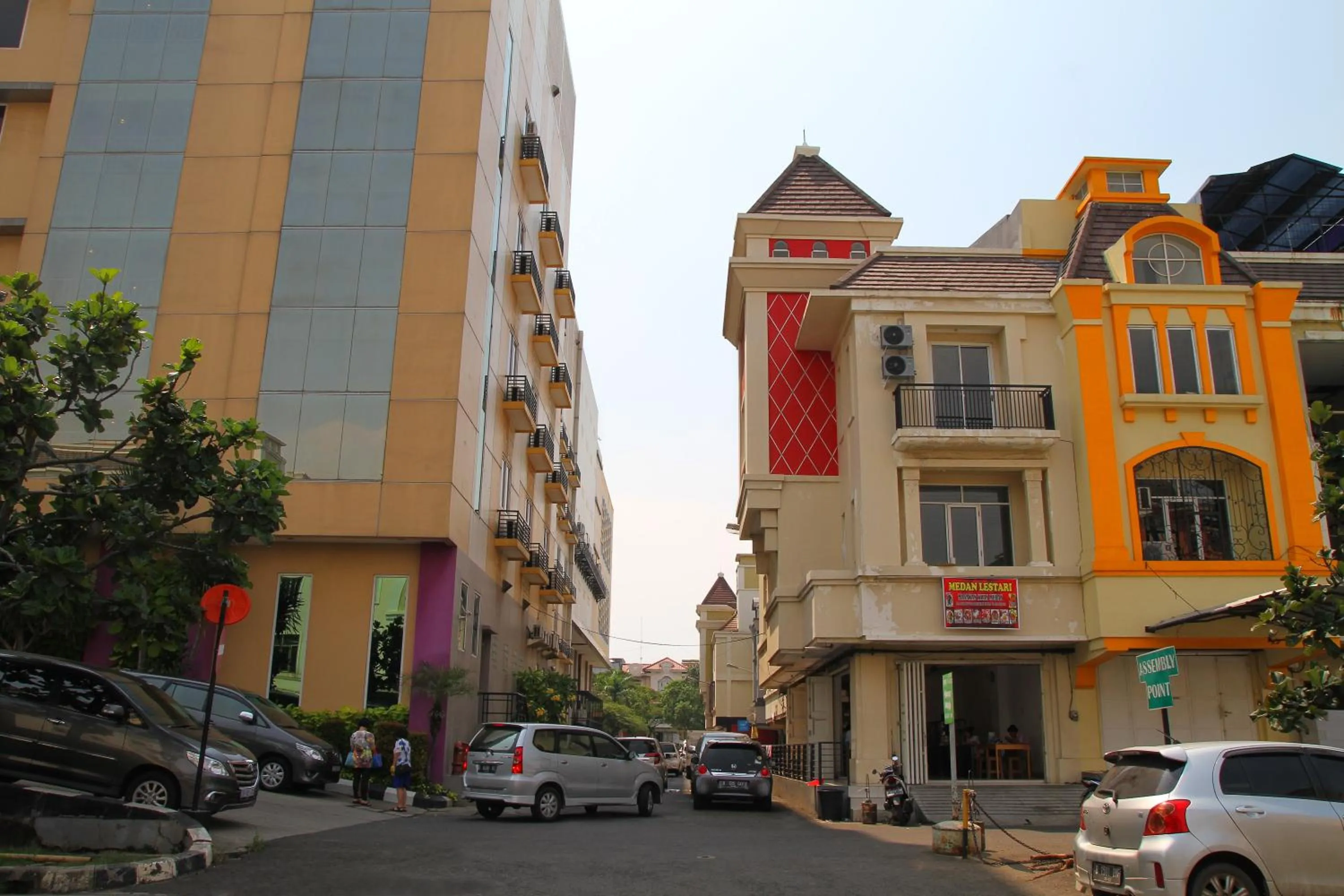 Nearby landmark in Syariah Mama Cengkareng @ Mutiara Palem