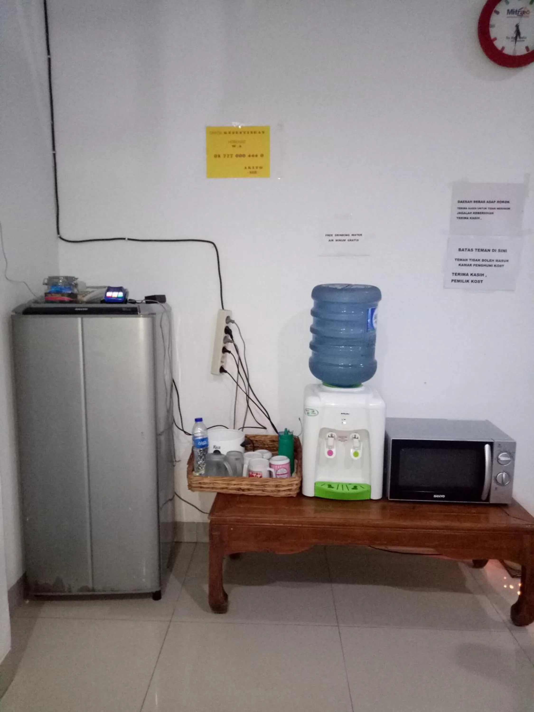 Communal kitchen in Syariah Mama Cengkareng @ Mutiara Palem