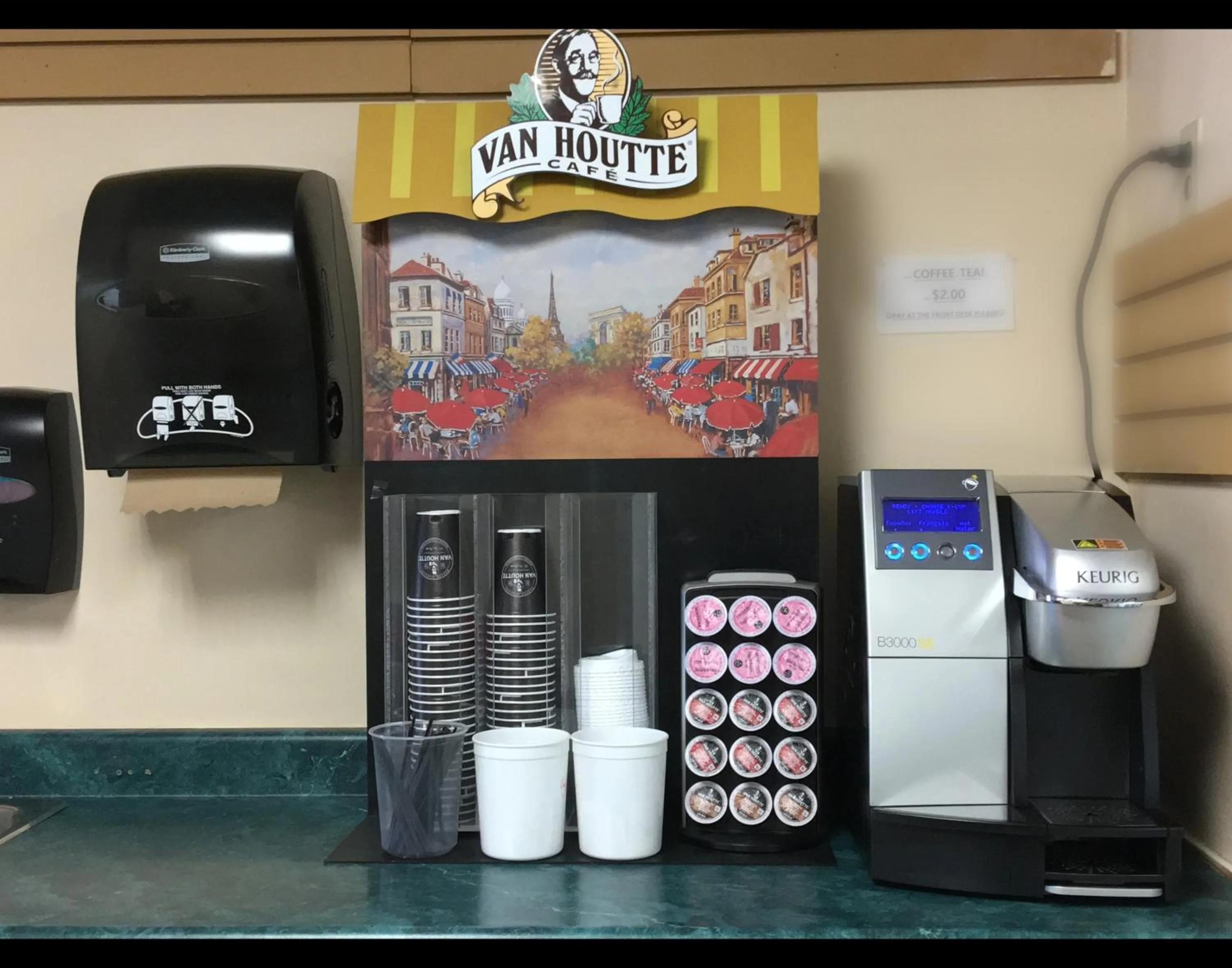Coffee/tea facilities in Kootenay Country Inn