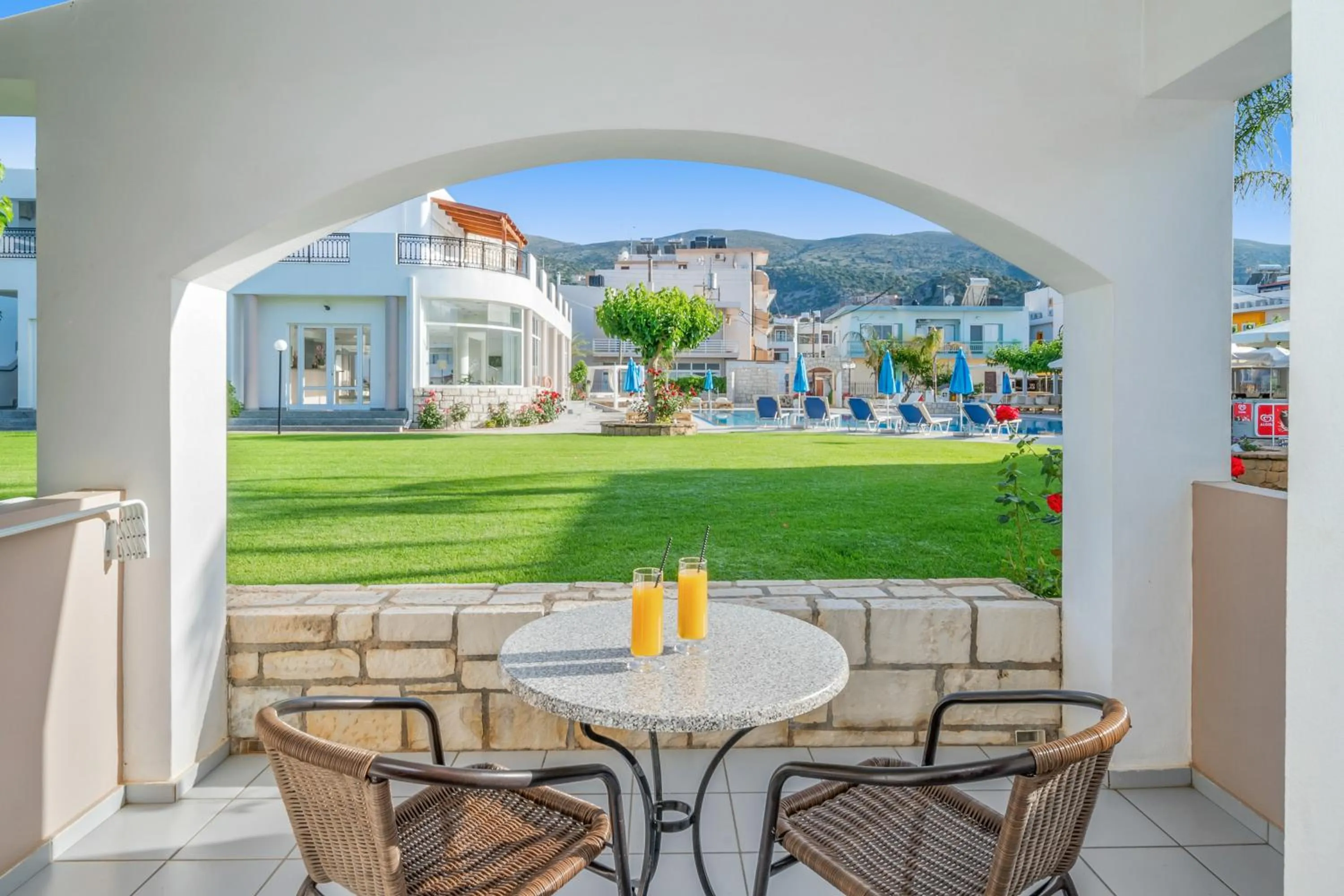 Garden view in Maria Rousse