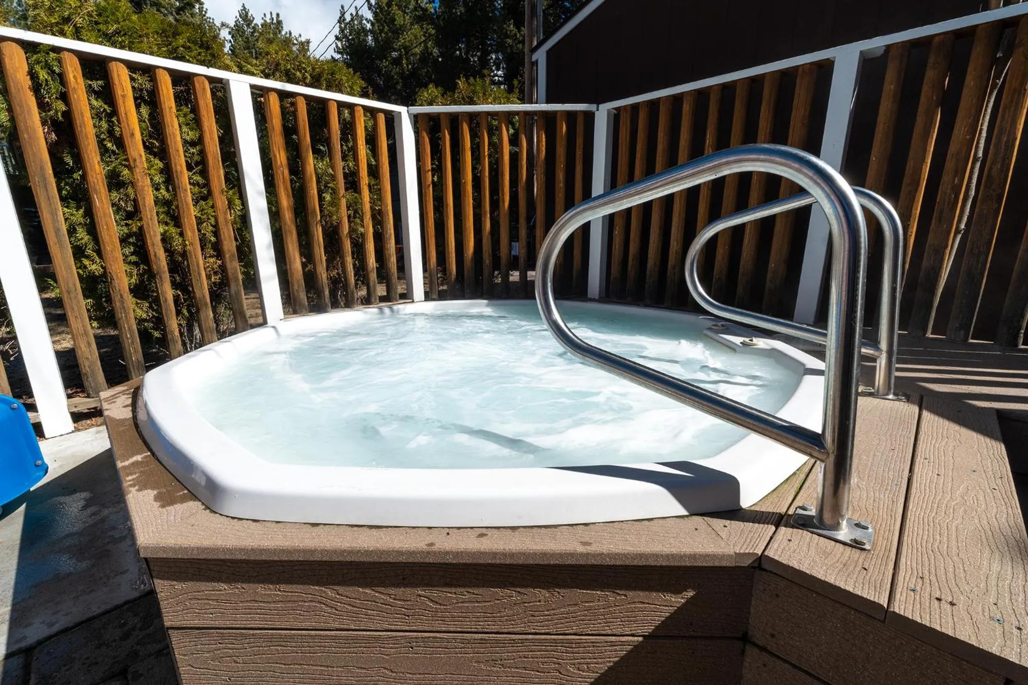 Hot Tub in Red Wolf Lakeside Lodge