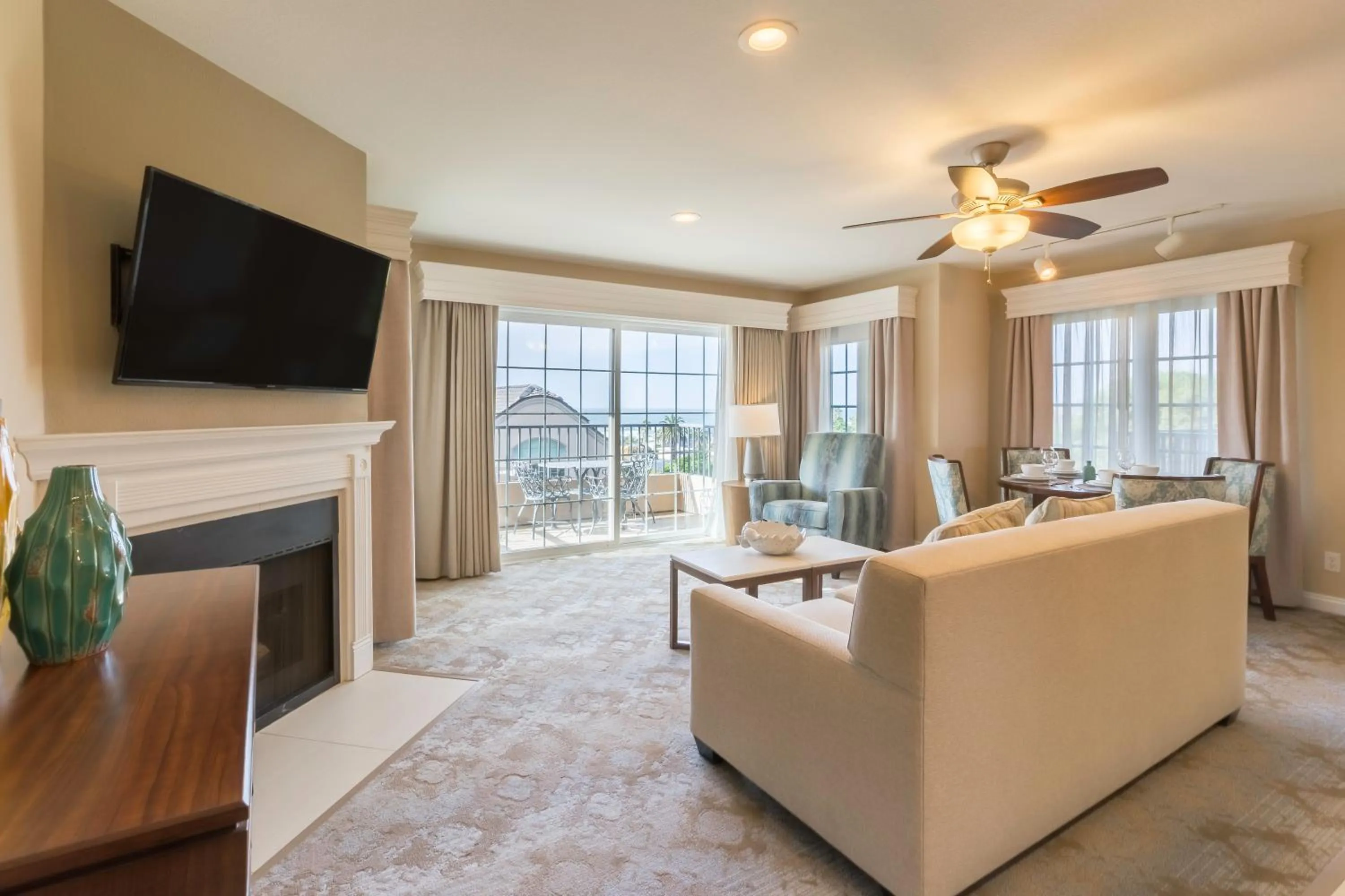 TV and multimedia in Villa L'Auberge