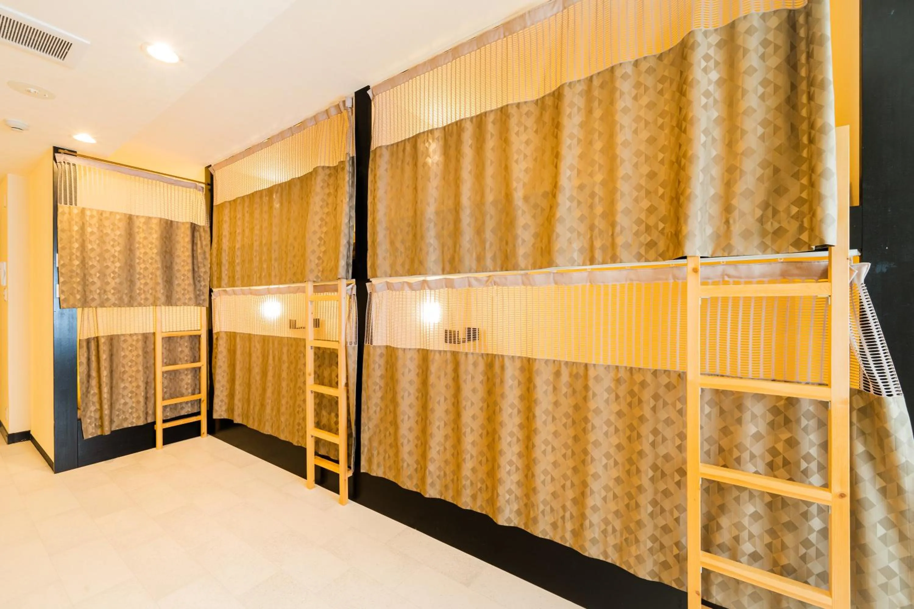 bunk bed, Bed in Hotel Pagoda