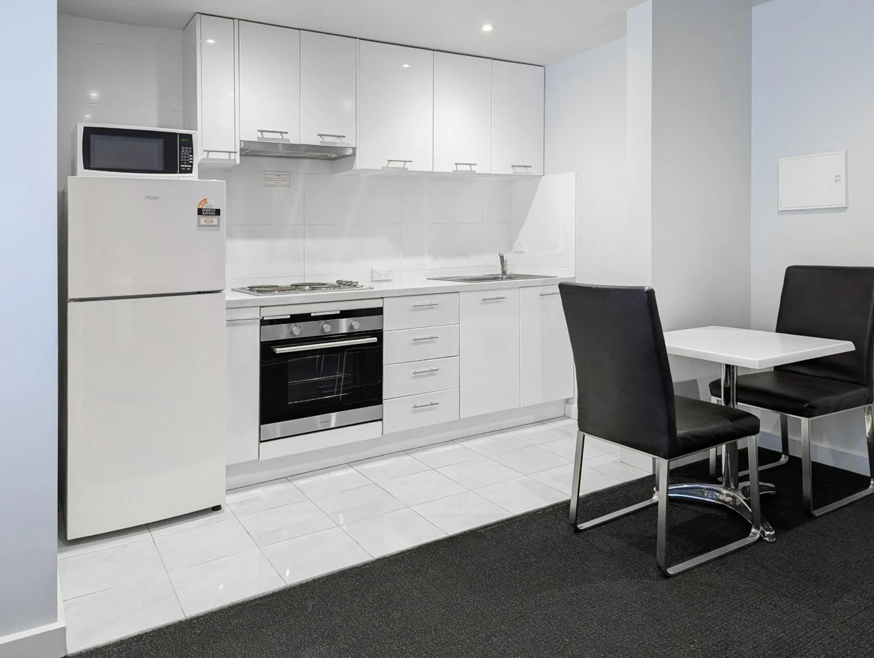 Studio in Apartments on Chapman Studio in Apartments on Chapman