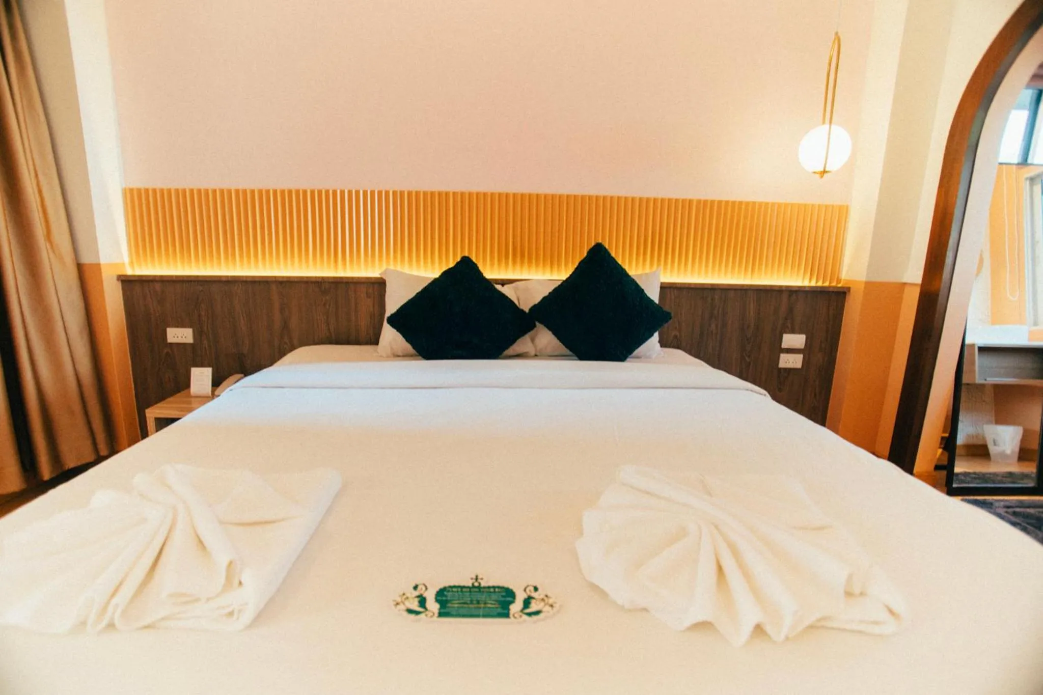 Bed in Victoria Nimman Hotel