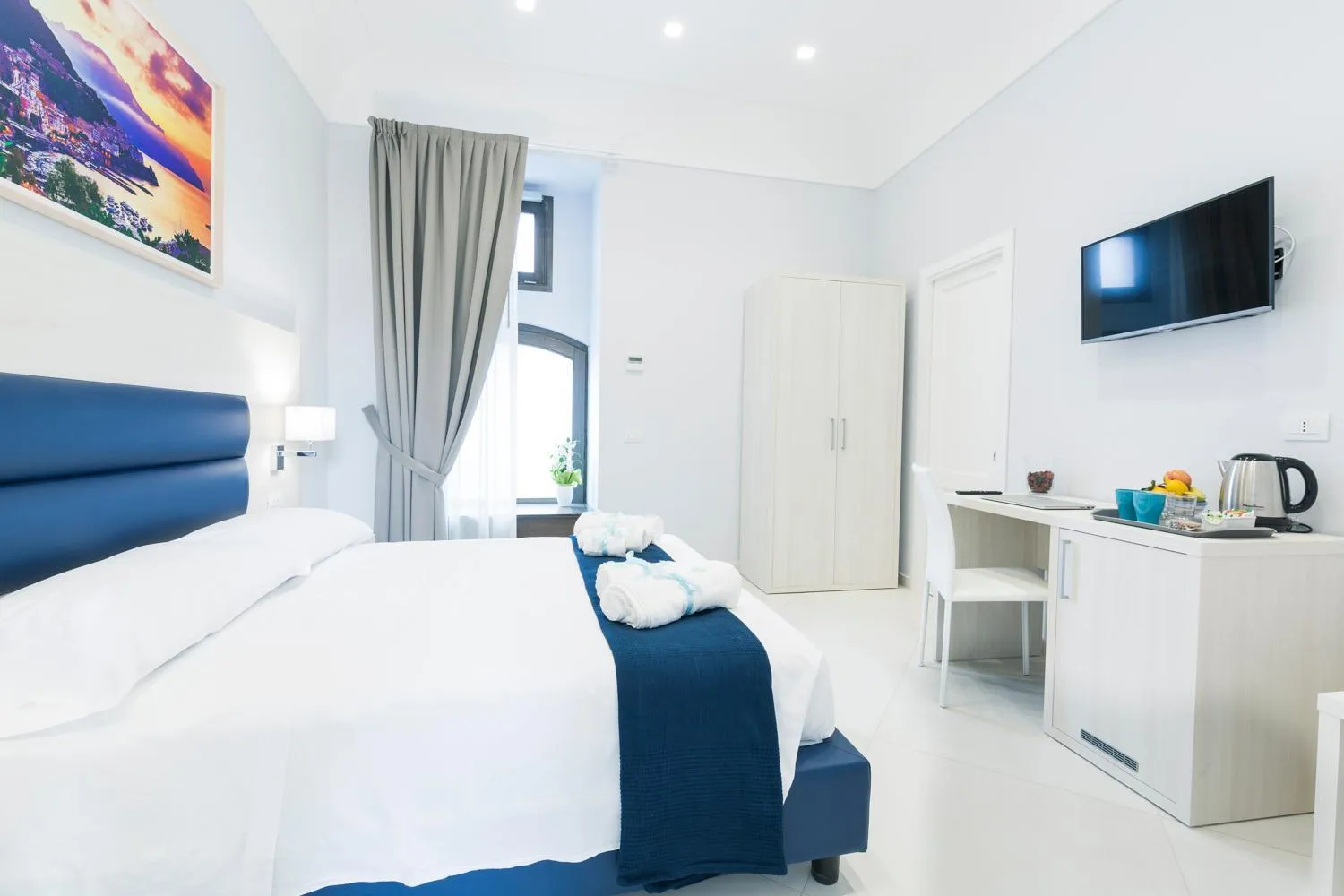 Photo of the whole room, Bed in Relais Kaora GUESTHOUSE