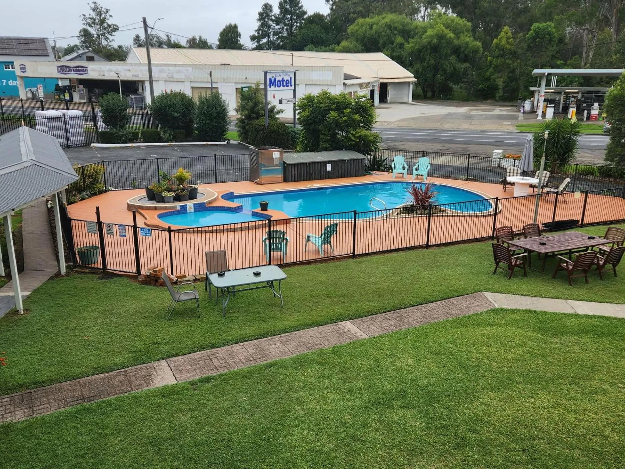 Swimming pool in Bucketts Way Motel Gloucester