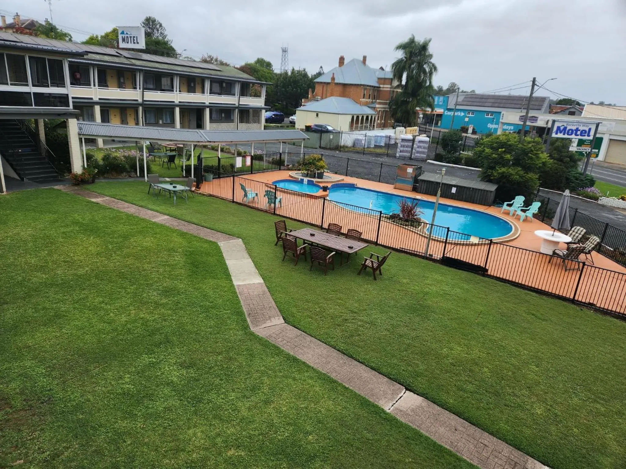 Swimming pool in Bucketts Way Motel Gloucester