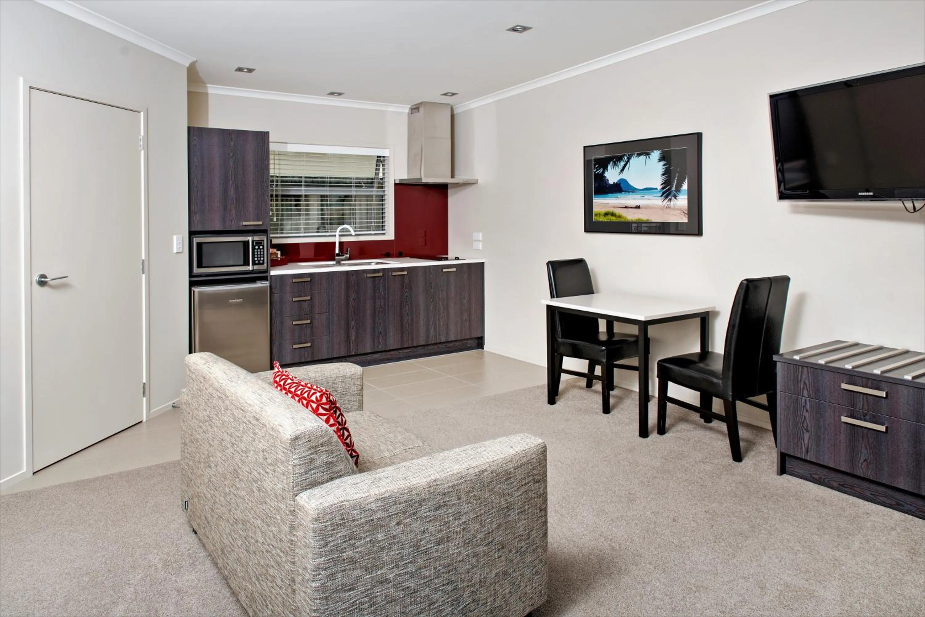 TV and multimedia in 37 The Landing Motel