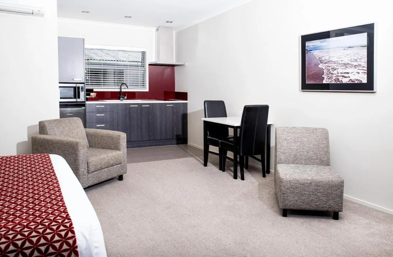 Kitchen or kitchenette in 37 The Landing Motel