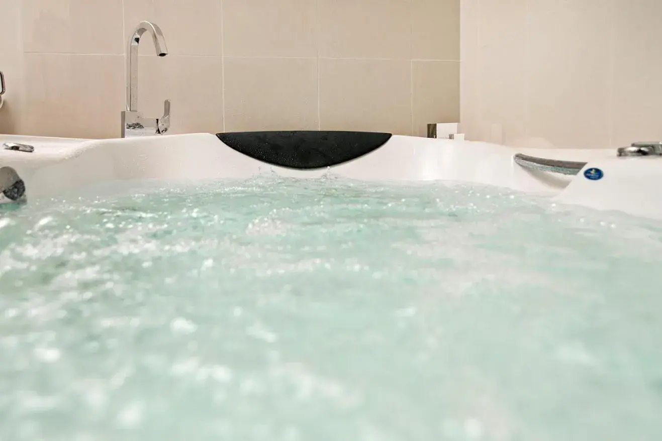 Executive Studio with Spa Bath in 37 The Landing Motel Executive Studio with Spa Bath in 37 The Landing Motel