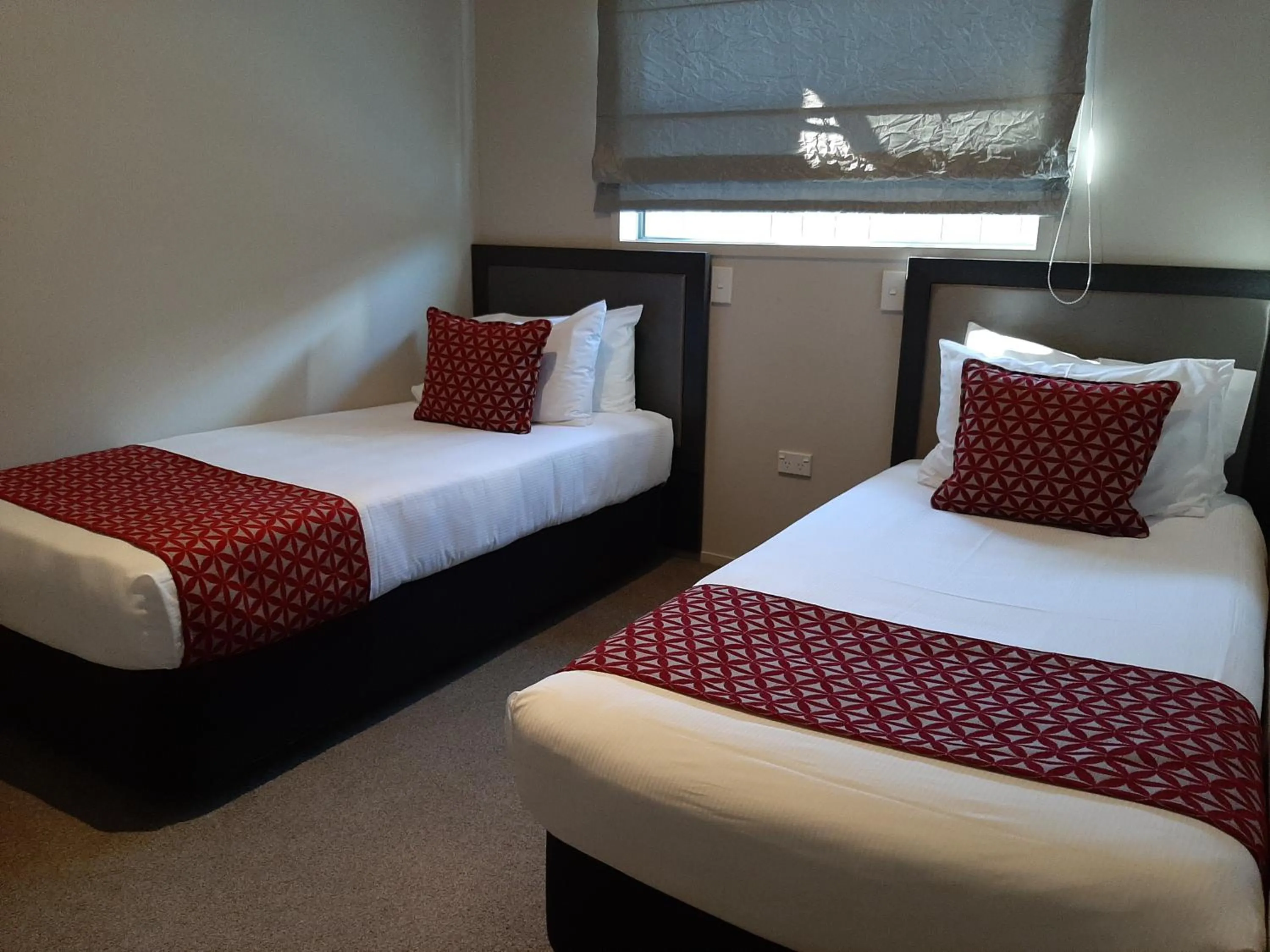 Bedroom, Bed in 37 The Landing Motel