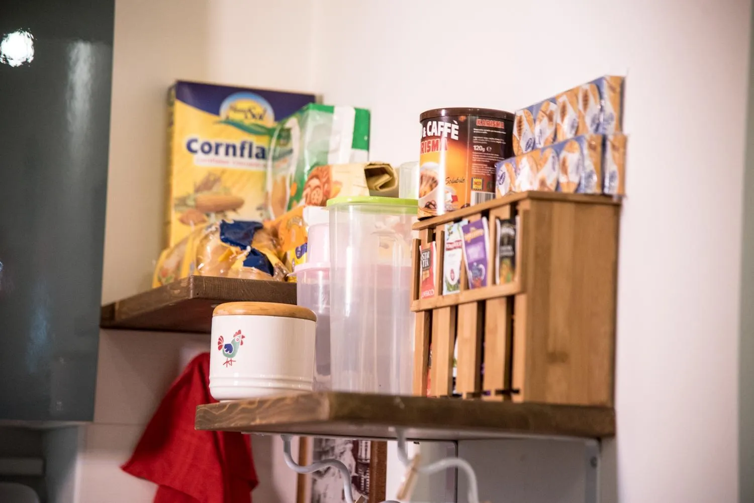 Kitchen or kitchenette in Guest Art Napoli