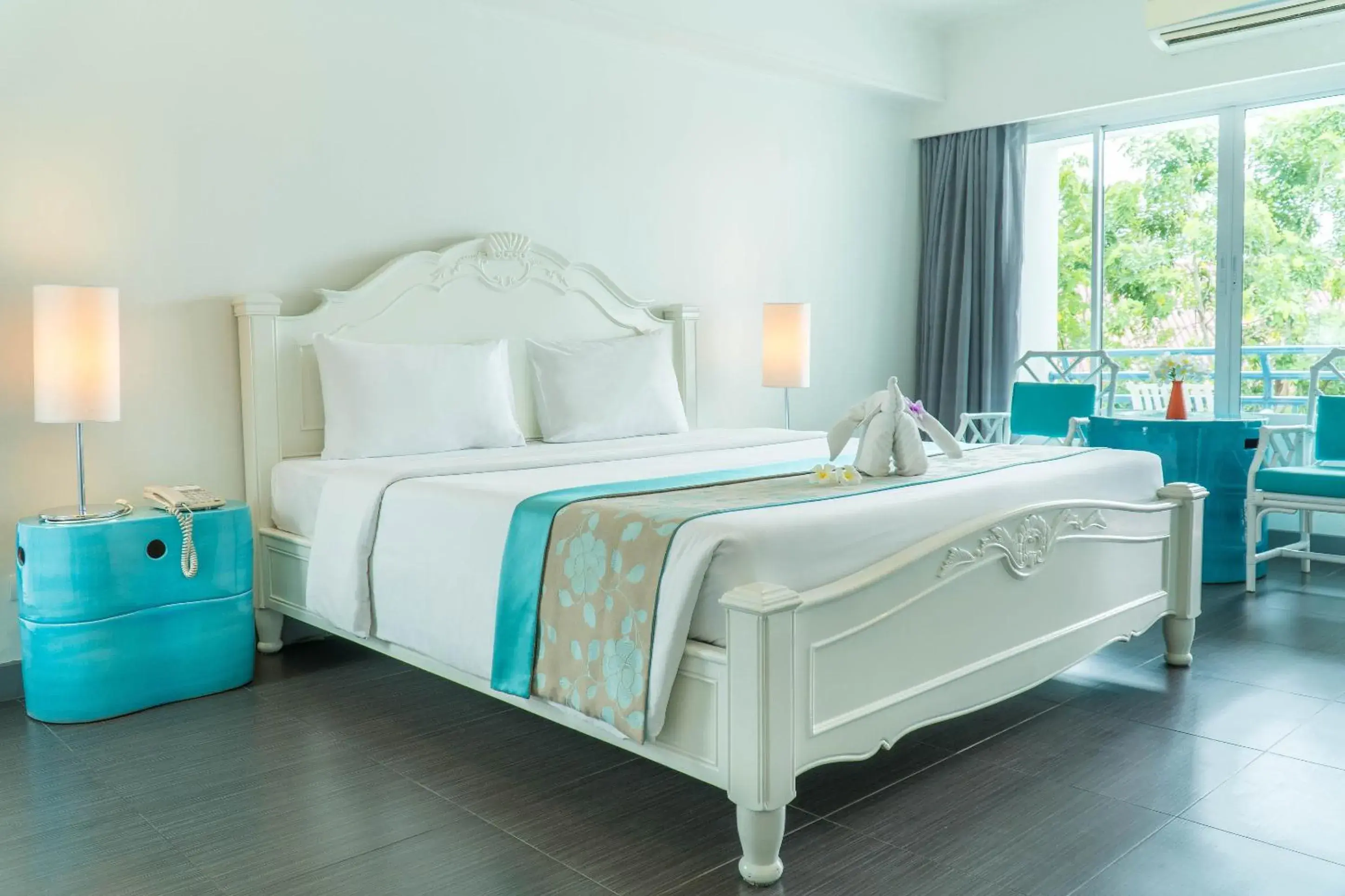 Superior Double or Twin Room in Cera Resort @ Cha-am Superior Double or Twin Room in Cera Resort @ Cha-am