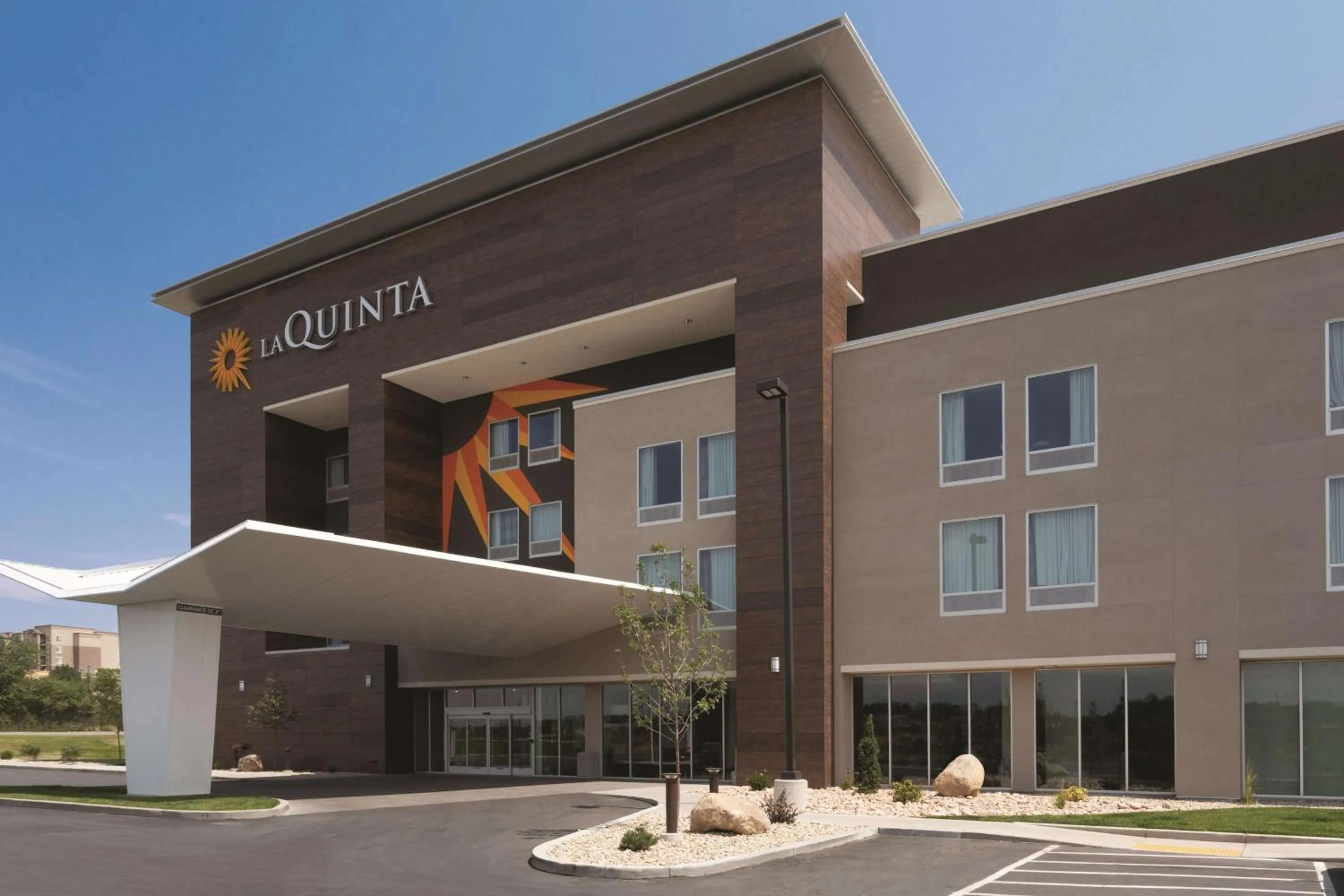 Property building in La Quinta by Wyndham South Jordan