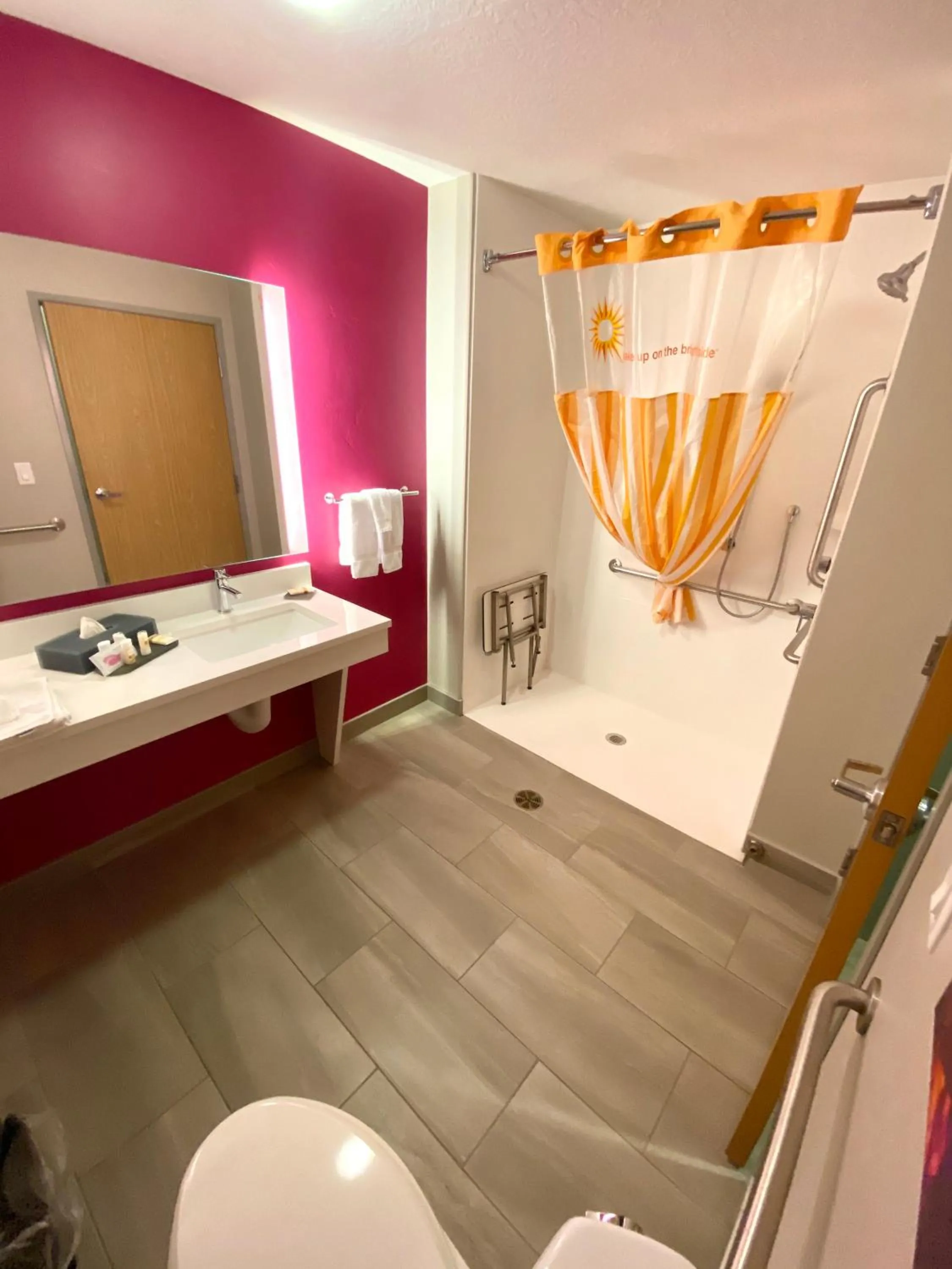 Bed in La Quinta by Wyndham South Jordan