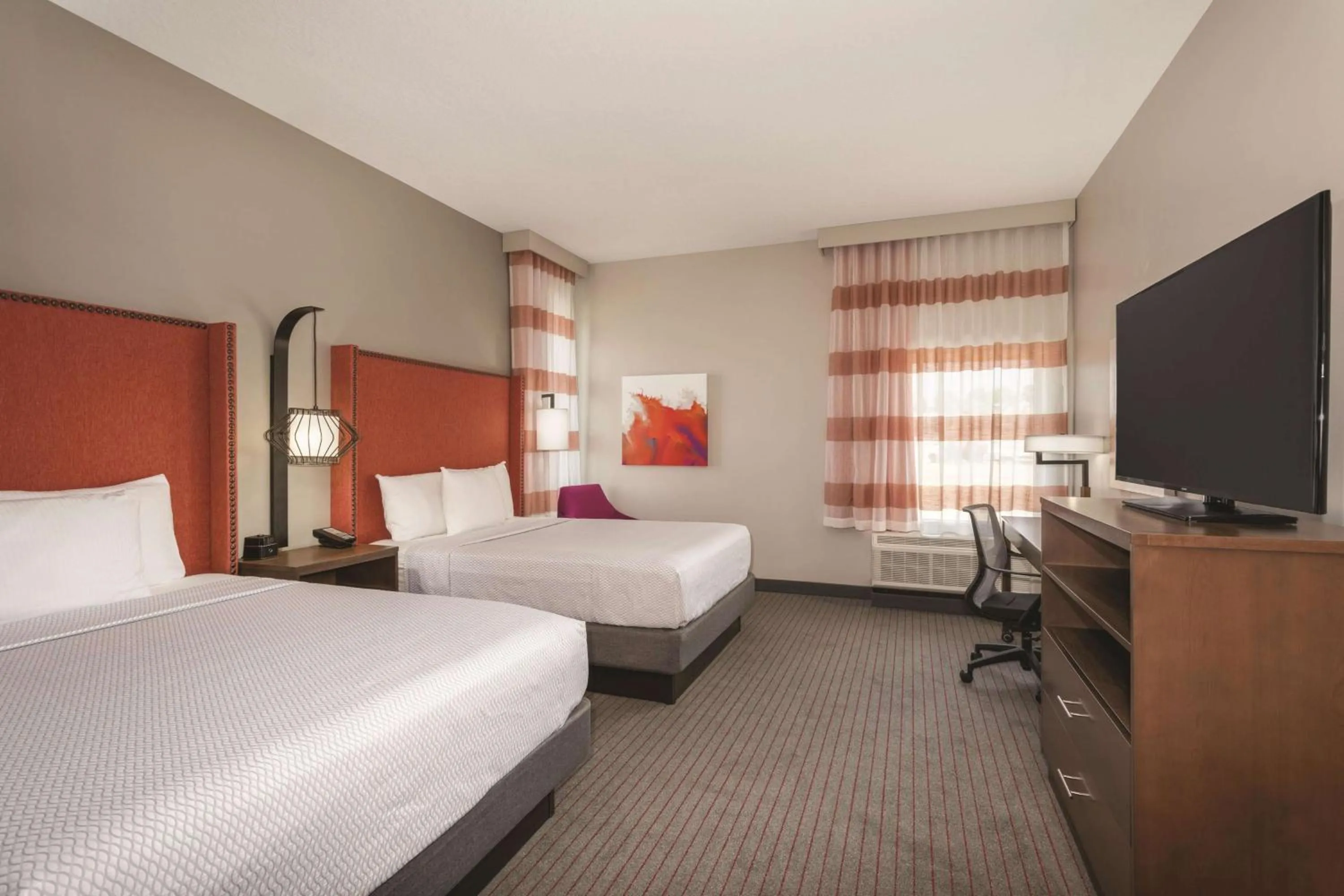 Photo of the whole room, Bed in La Quinta by Wyndham South Jordan