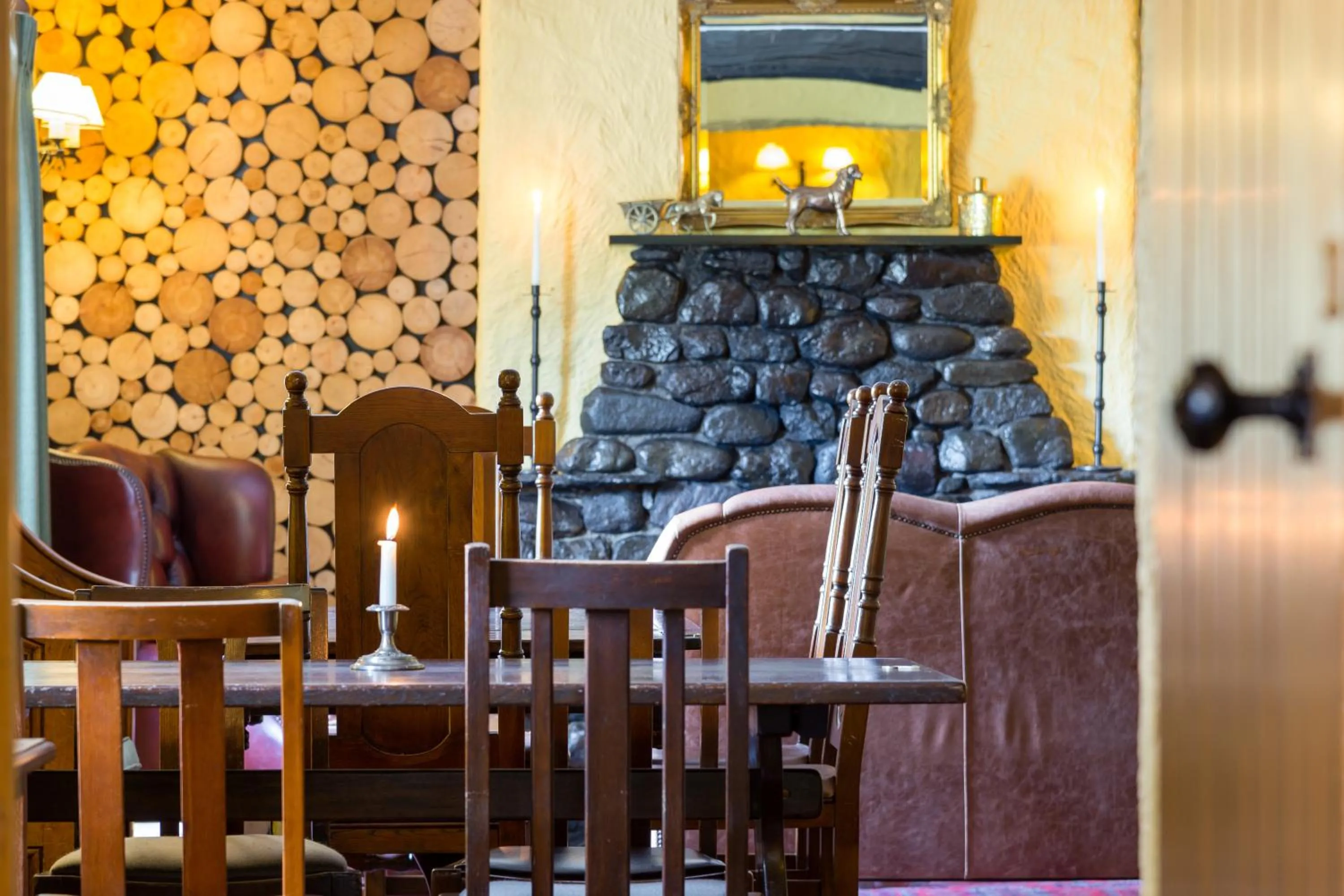 Restaurant/places to eat in The King's Head