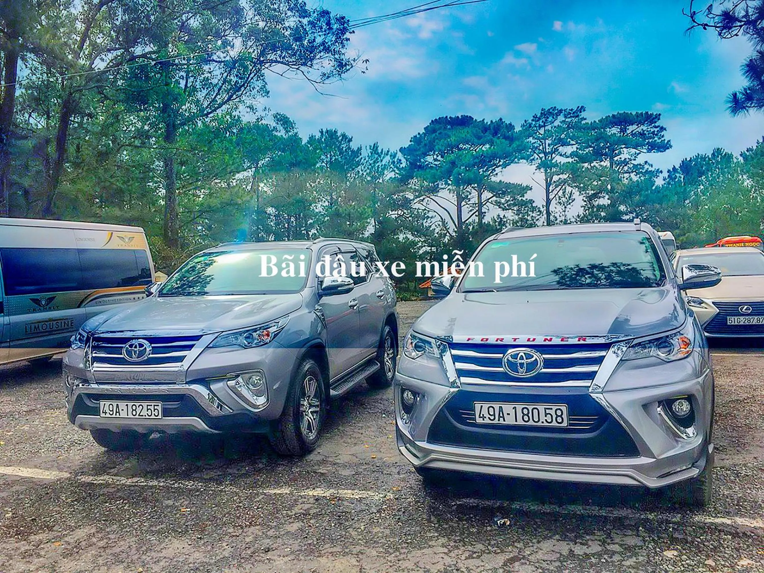 Parking in Jolie House