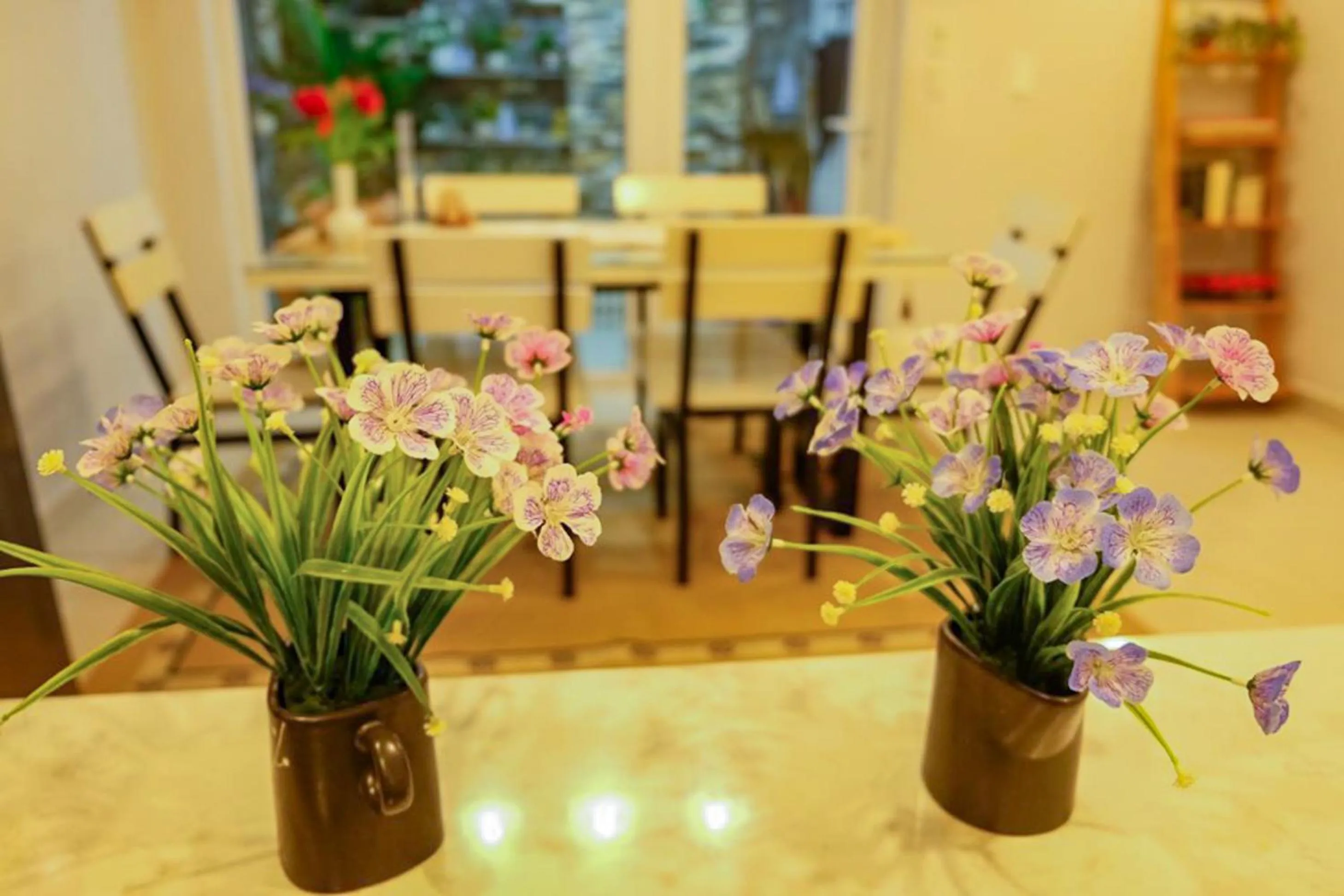 Dining area in Jolie House