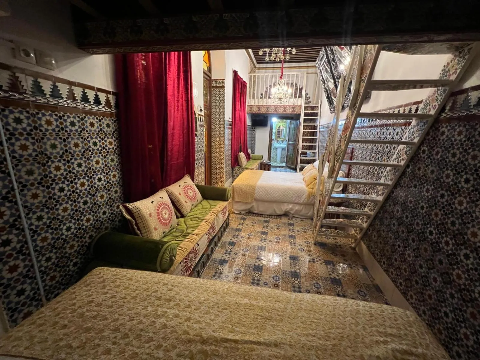 Bed in Riad Las Mil y una Noches 1 Tetuan