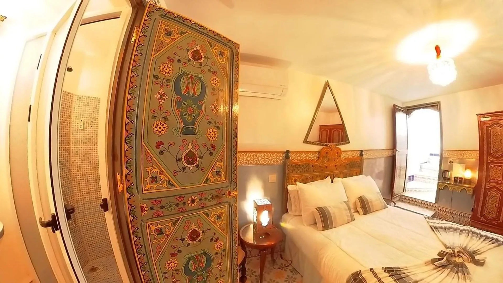 Bed in Riad Las Mil y una Noches 1 Tetuan