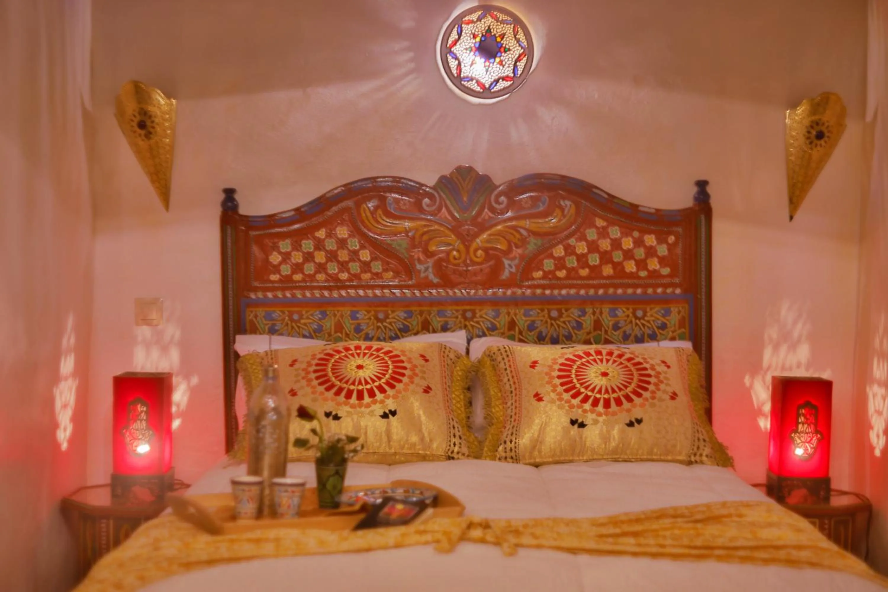 Bed in Riad Las Mil y una Noches 1 Tetuan