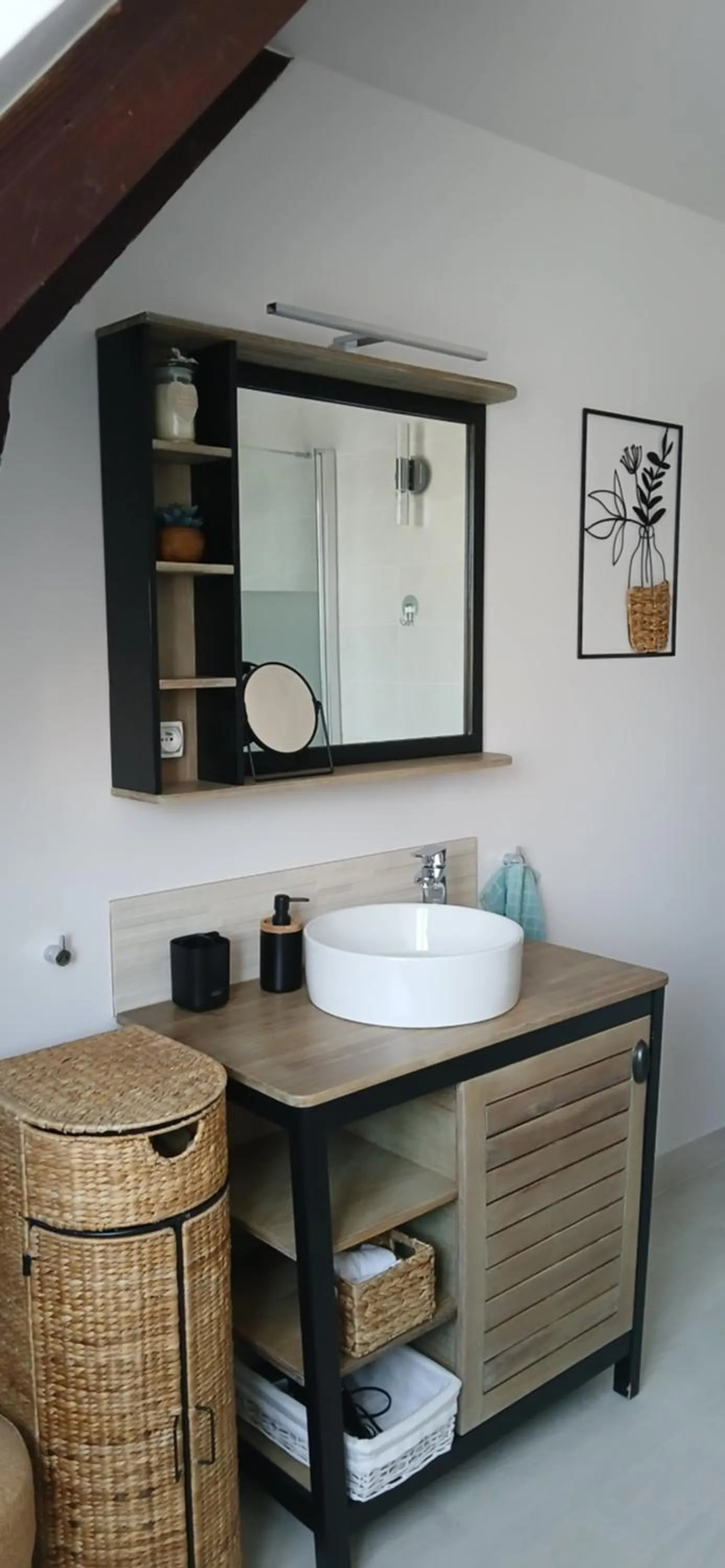 Bathroom in Couleurs du temps - pres Giverny