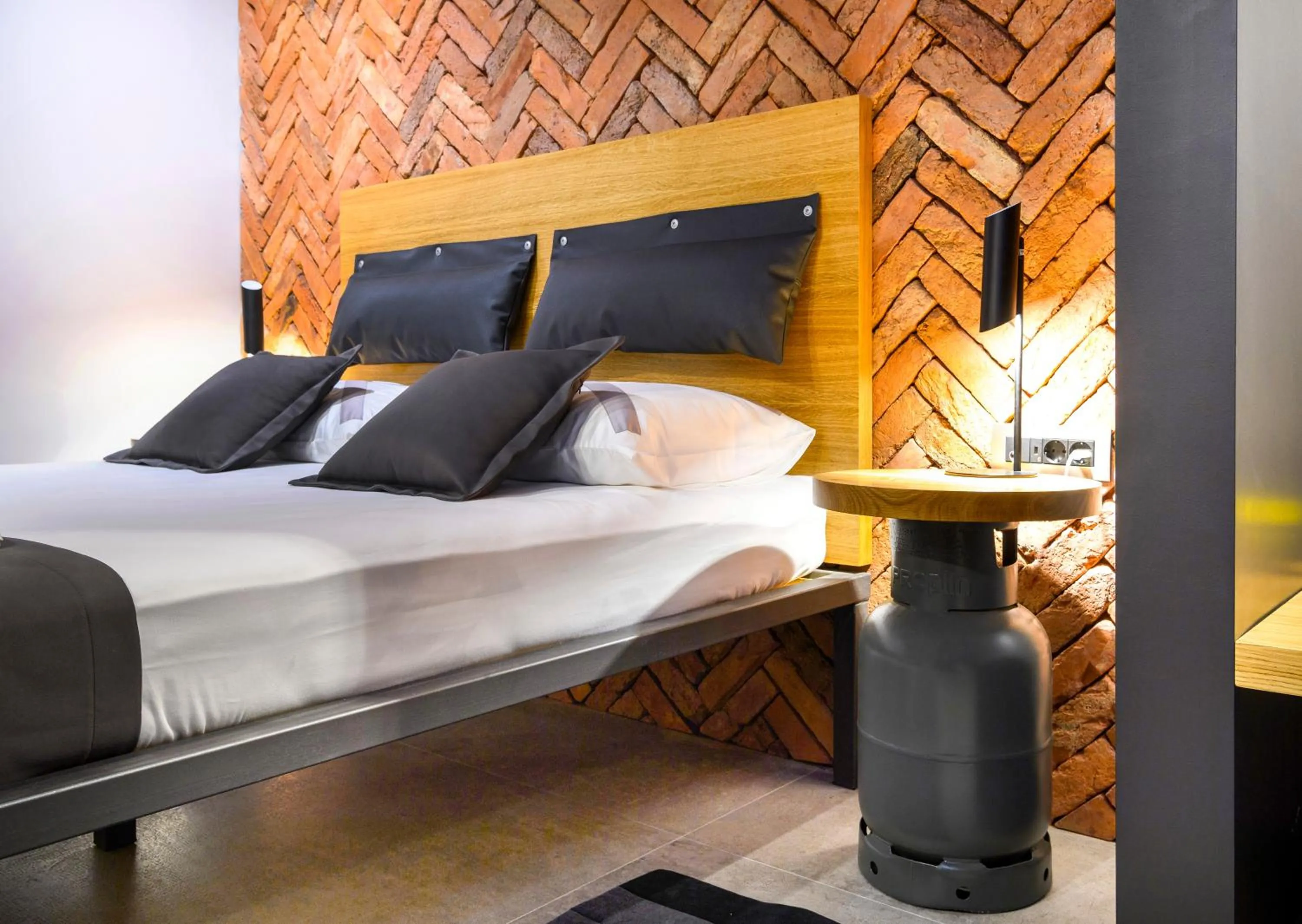 Decorative detail in Split Industrial Design Rooms