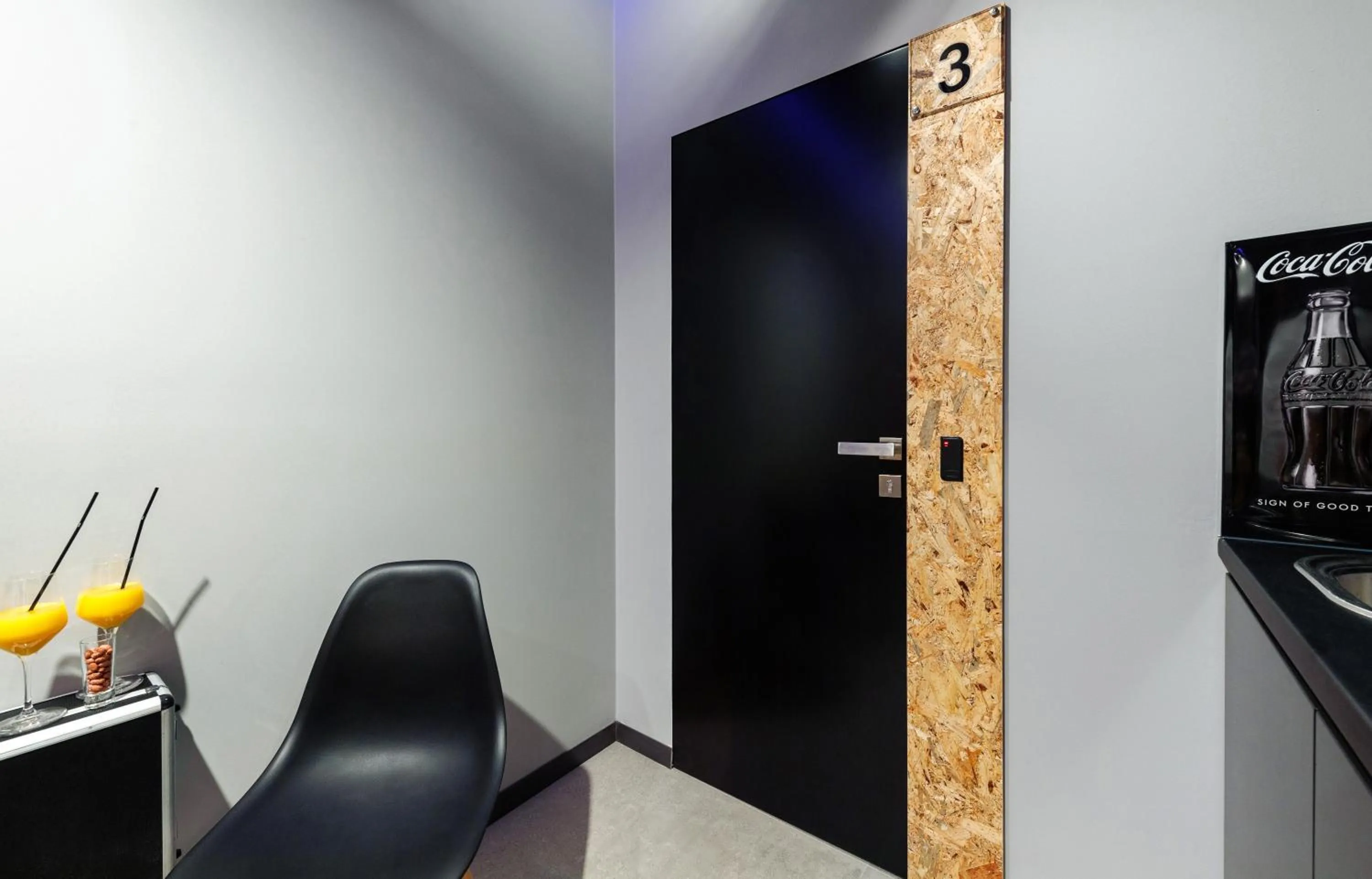 Lobby or reception in Split Industrial Design Rooms